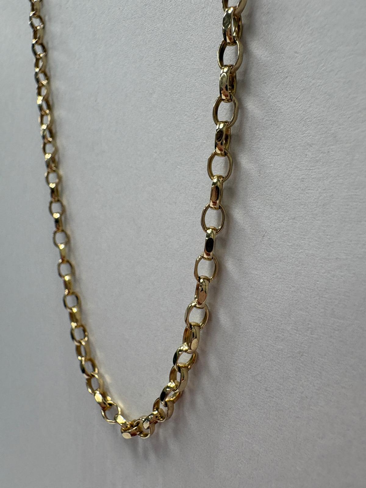 Preloved 9ct yellow gold chunky oval belcher link chain 18 inches 9.11g shown on white background, available at Fogal & Barnes Harrogate