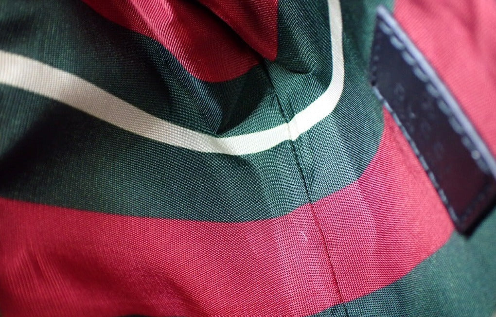 Gucci GG Supreme shoulder bag, pre-loved Gucci bag UK, small Gucci shoulder bag, second hand Gucci handbag, Gucci monogram bag, Gucci pochette, preowned designer handbag UK, Gucci bag with box