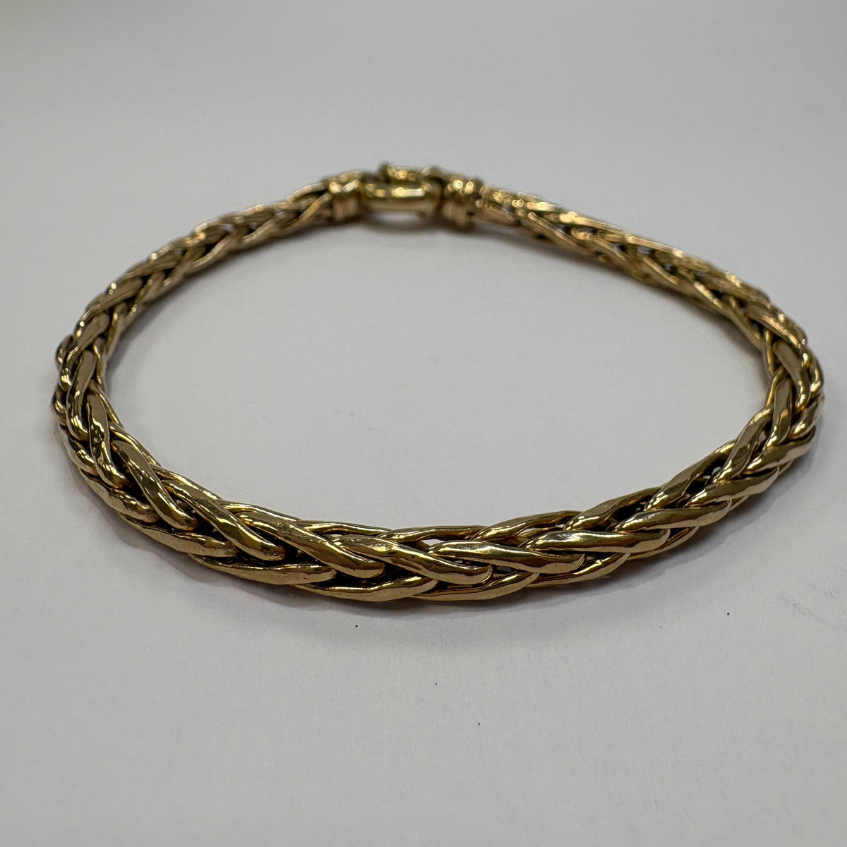 9ct gold wheat bracelet, spiga bracelet gold, gold bolt ring bracelet, chunky clasp bracelet, pre-loved gold bracelet, woven gold bracelet UK, second hand gold bracelet, gold stacking bracelet