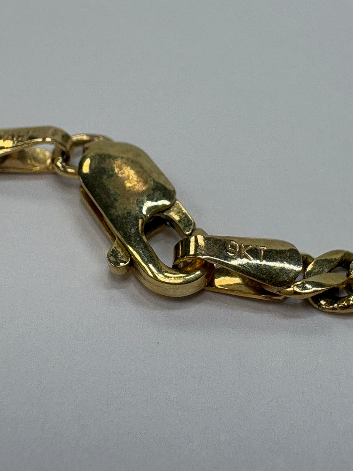 18ct gold chain, box chain necklace, pre-loved 18ct gold necklace, second hand 18ct gold chain UK, fine gold box chain