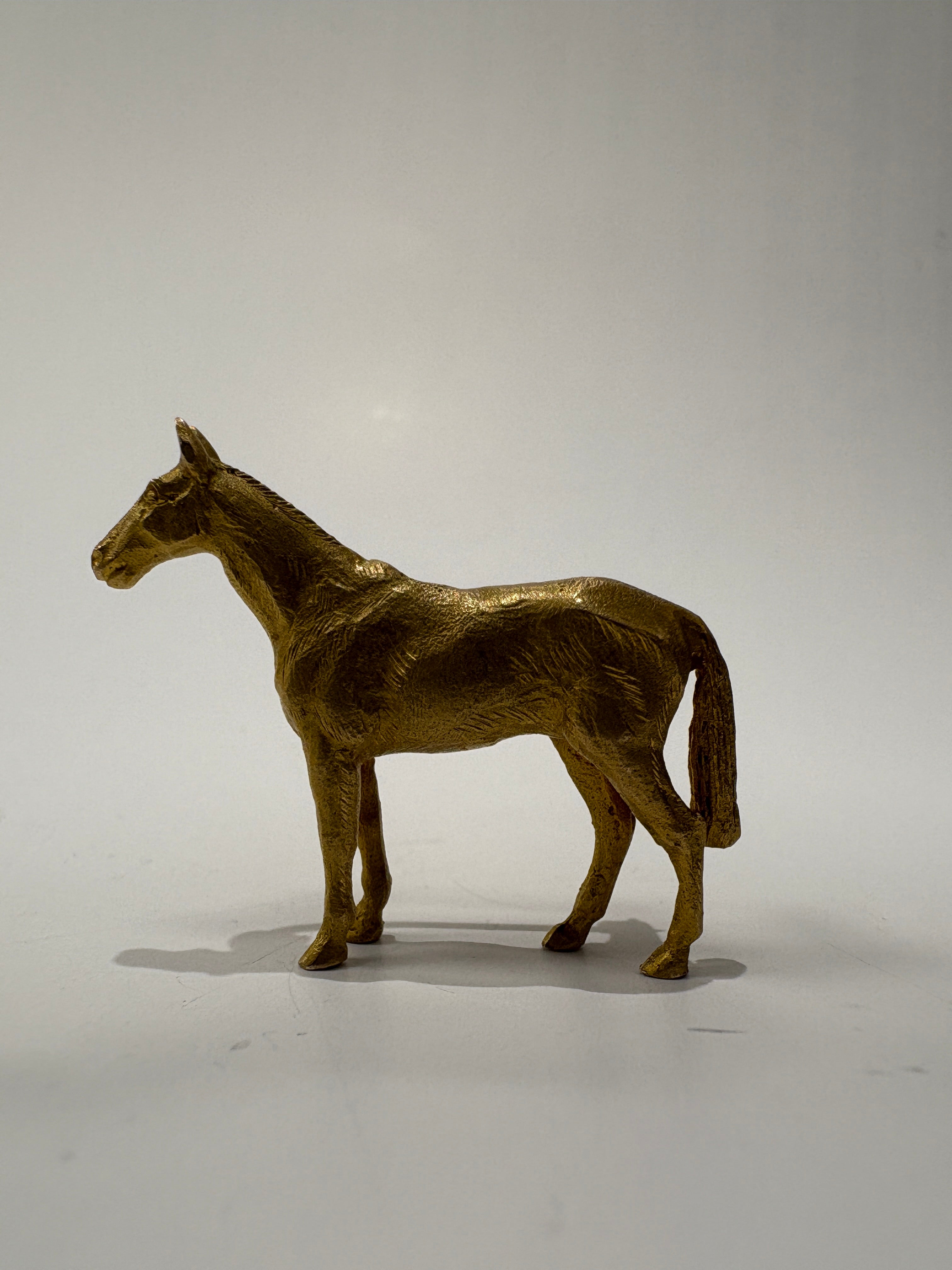 Pre-Loved Solid 9ct Yellow Gold Horse Brooch