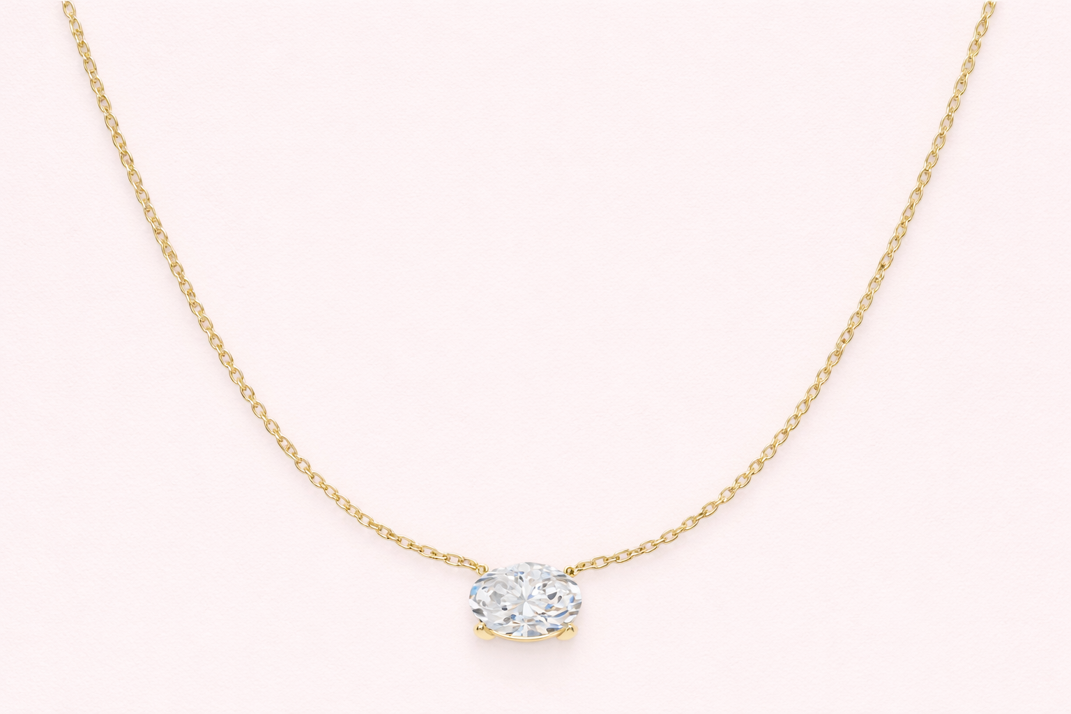 Gold lab-grownd diamond oval cut pendant