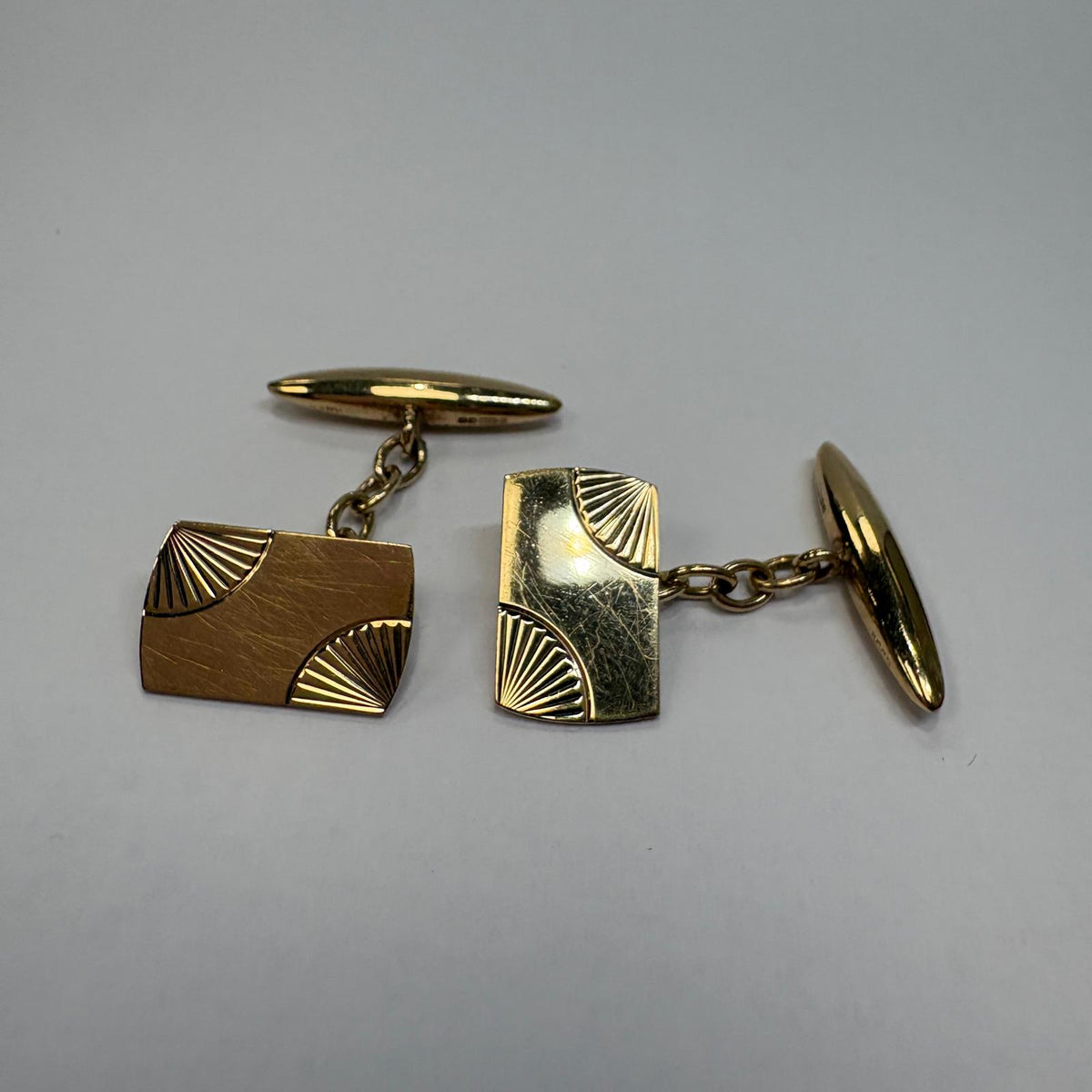 vintage gold cufflinks, 9ct gold cufflinks UK, engine turned cufflinks, chain link cufflinks, pre-loved gold cufflinks, wedding cufflinks gold, groom gift cufflinks, second hand gold cufflinks