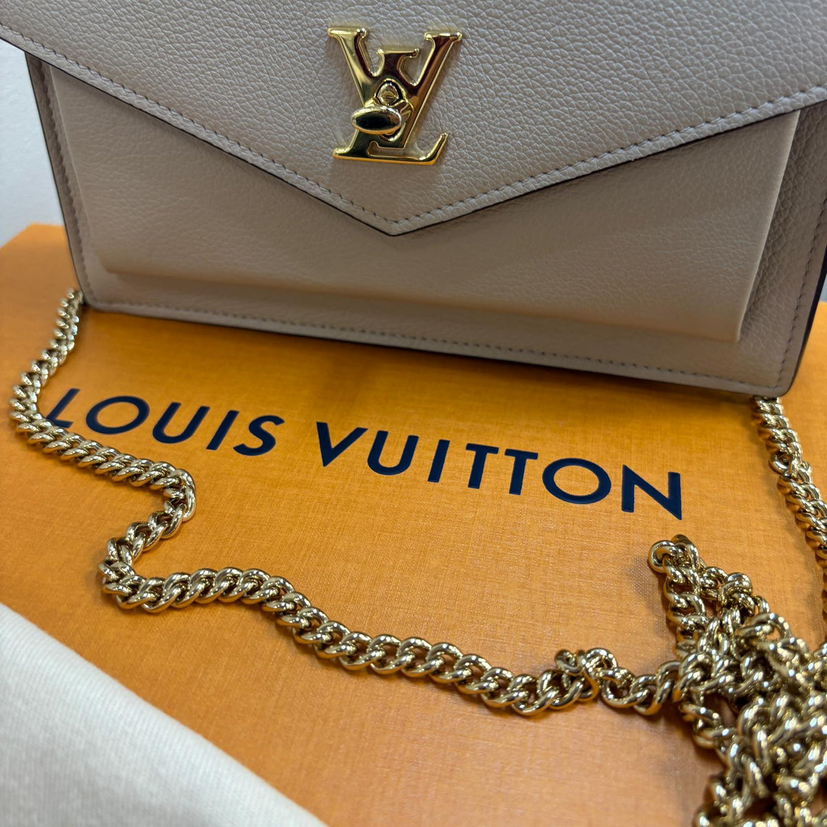 Pre-Loved Louis Vuitton Mylockme Chain Pochette, Greige Leather second hand handbag