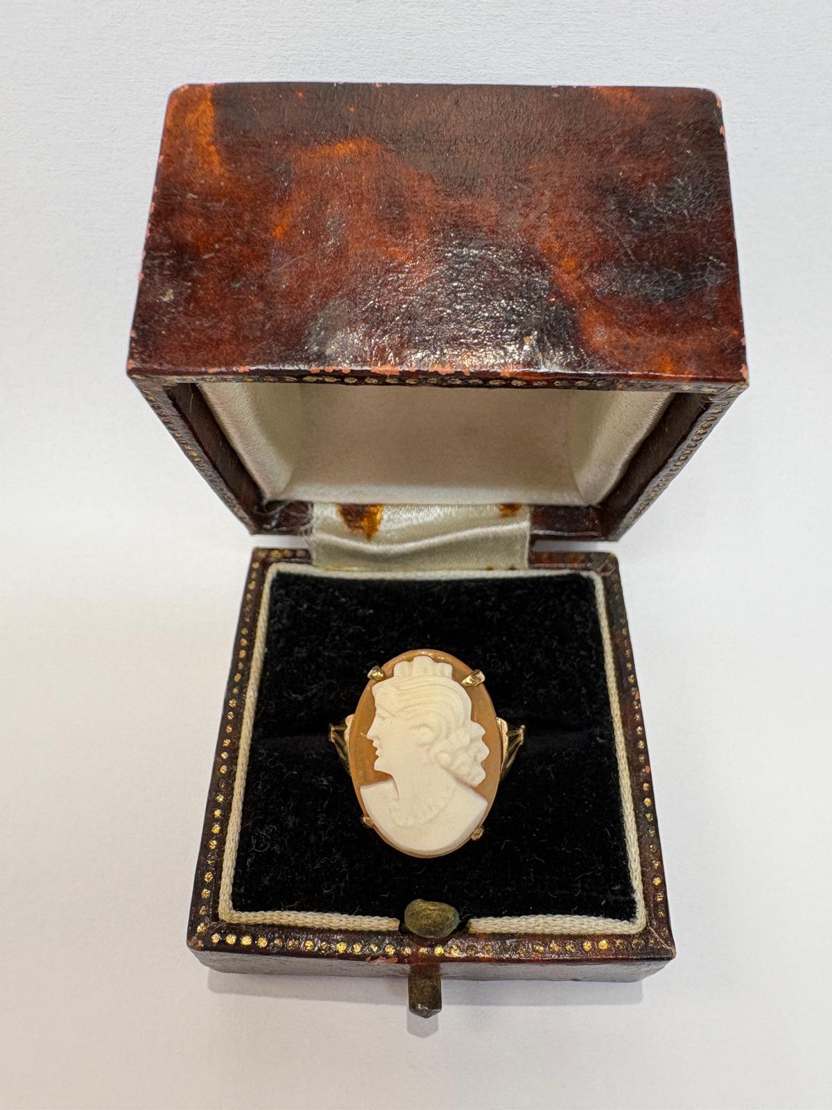 vintage cameo ring, shell cameo ring UK, 9ct gold cameo ring, pre-loved cameo ring, cameo ring size M, vintage gold ring UK, second hand cameo ring, cameo jewellery UK