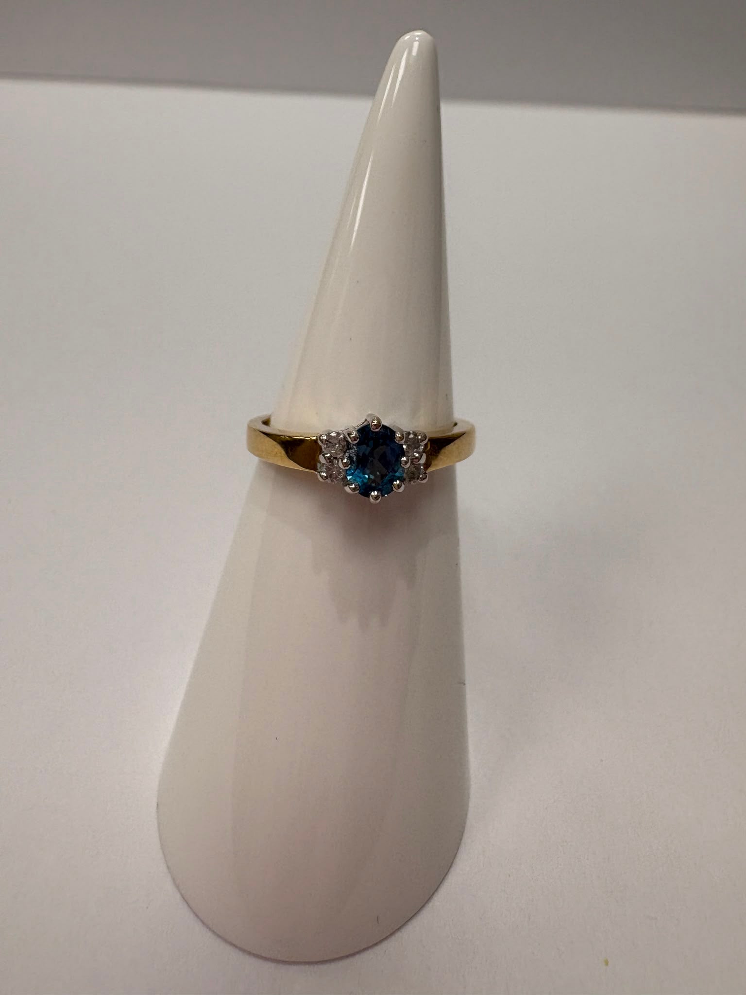 blue topaz ring, blue topaz and diamond ring, second hand blue topaz ring UK, pre-loved topaz ring, vintage blue topaz ring, 9ct gold topaz ring, topaz cluster ring, second hand jewellery Harrogate, second hand jewellery Leeds, second hand jewellery York, second hand jewellery Yorkshire, pre-owned gemstone ring UK, antique blue topaz ring, blue gemstone ring, buy second hand topaz ring, topaz ring size M, blue topaz ring near me, fine jewellery Harrogate, pre-loved jewellery Yorkshire, December birthstone r