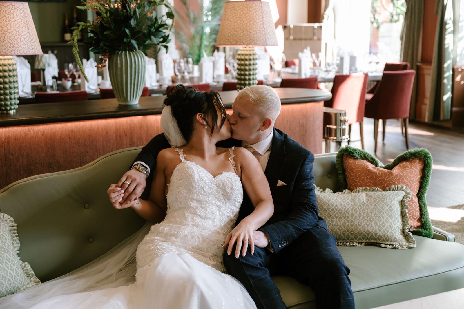 wedding rings in Harrogate, independent jewellers family owned in yorkshire. Natural diamond and gemstones