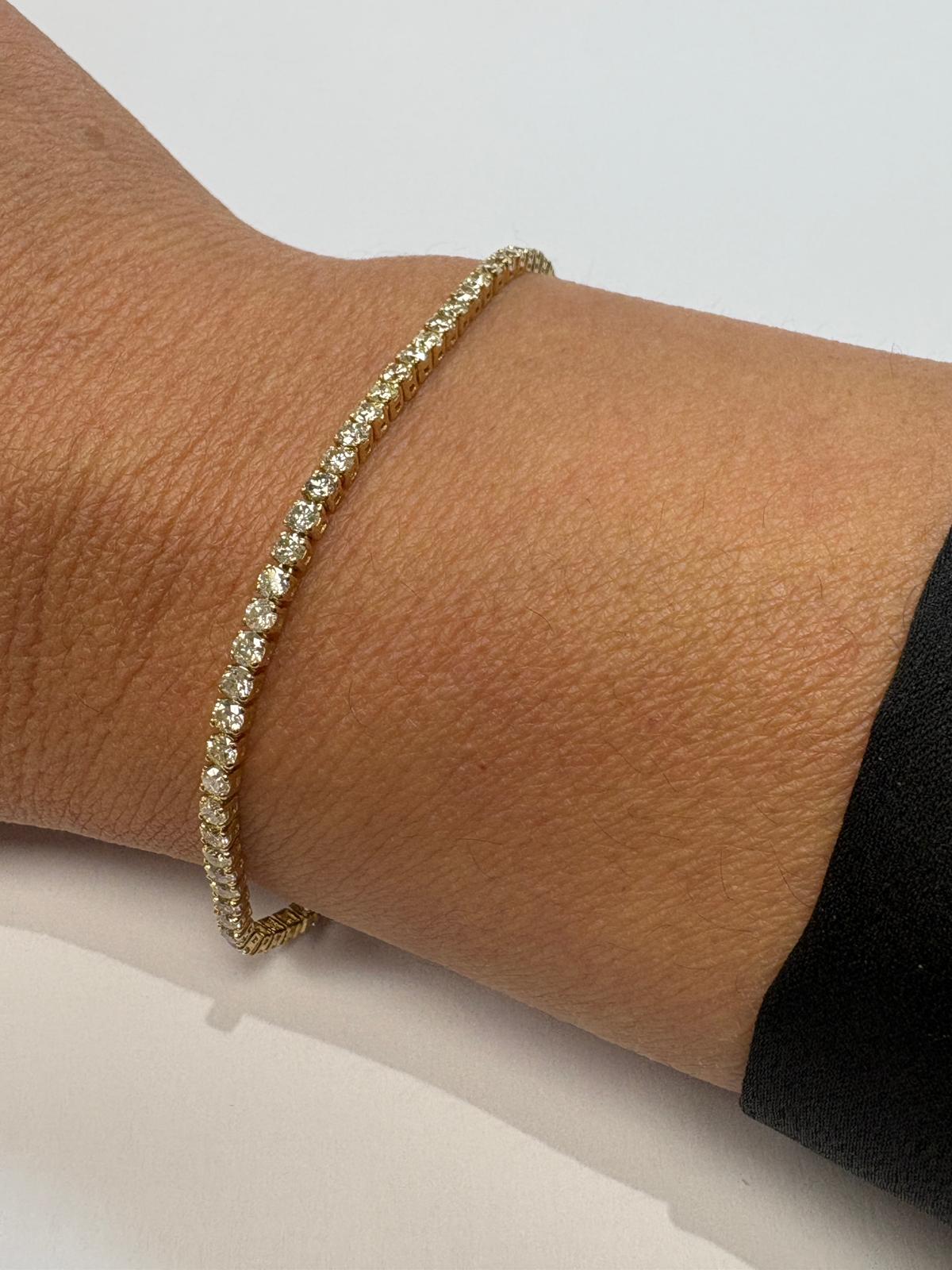 diamond tennis bracelet, pre-loved 14ct gold bracelet, second hand diamond bracelet UK, luxury diamond tennis bracelet, 14ct gold diamond bracelet Harrogate diamond