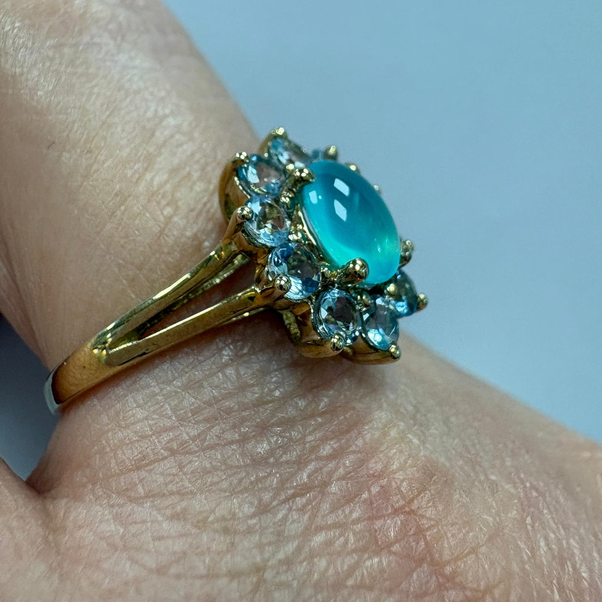 aqua chalcedony ring, blue topaz cluster ring, 9ct gold cluster ring, cabochon cluster ring UK, sea green gemstone ring, large size gold ring, December birthstone ring, pre-loved gemstone ring