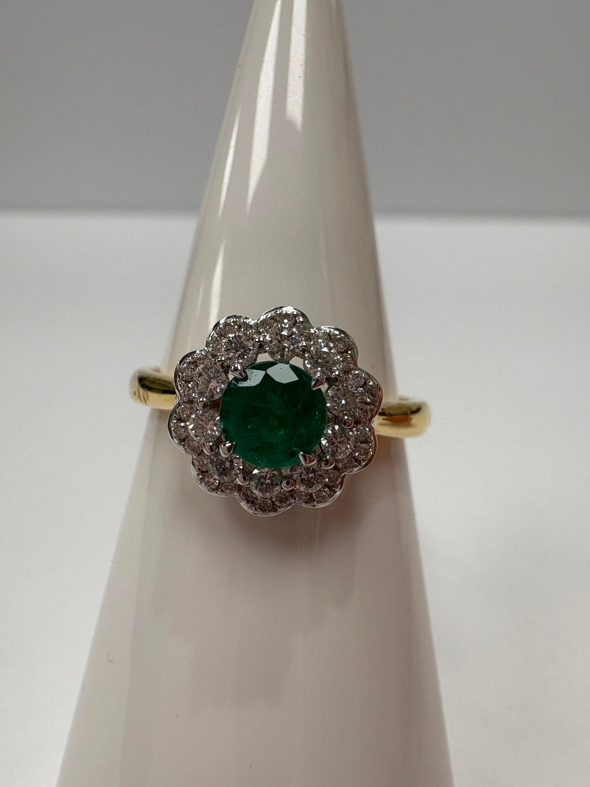 emerald diamond cluster ring, 18ct gold emerald ring, round emerald ring, emerald engagement ring alternative, pre-loved emerald ring UK, emerald cluster ring Harrogate, diamond halo emerald ring, second hand emerald ring size N