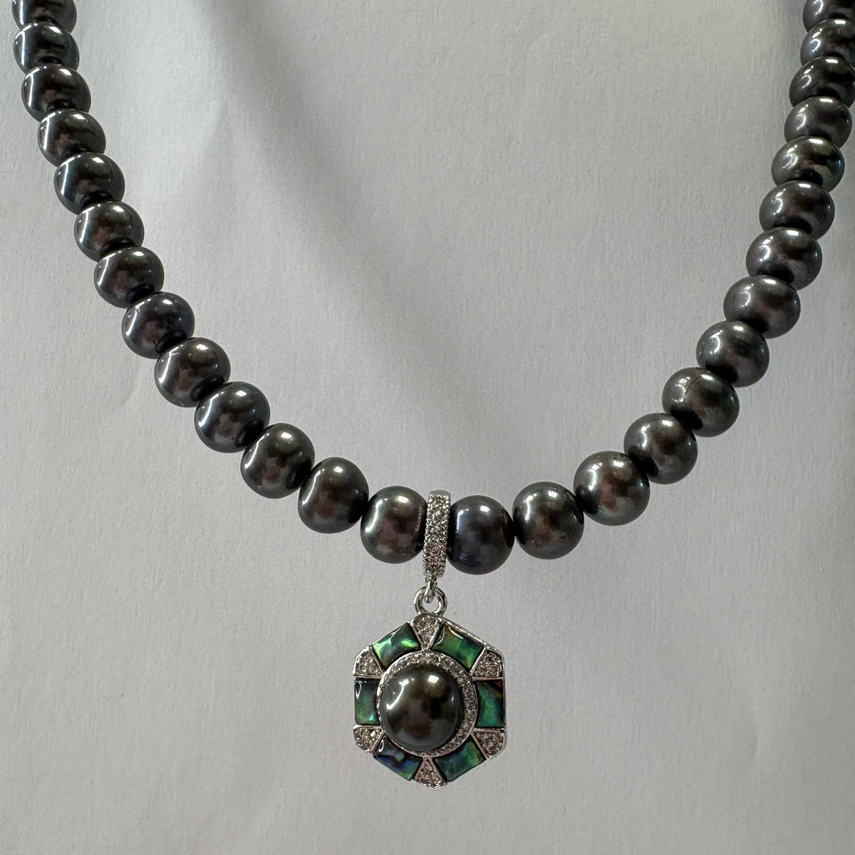 grey pearl necklace, black pearl necklace UK, freshwater pearl pendant necklace, abalone pendant silver, paua shell pendant, Art Deco style pendant, sterling silver pearl necklace, pre-loved pearl necklace