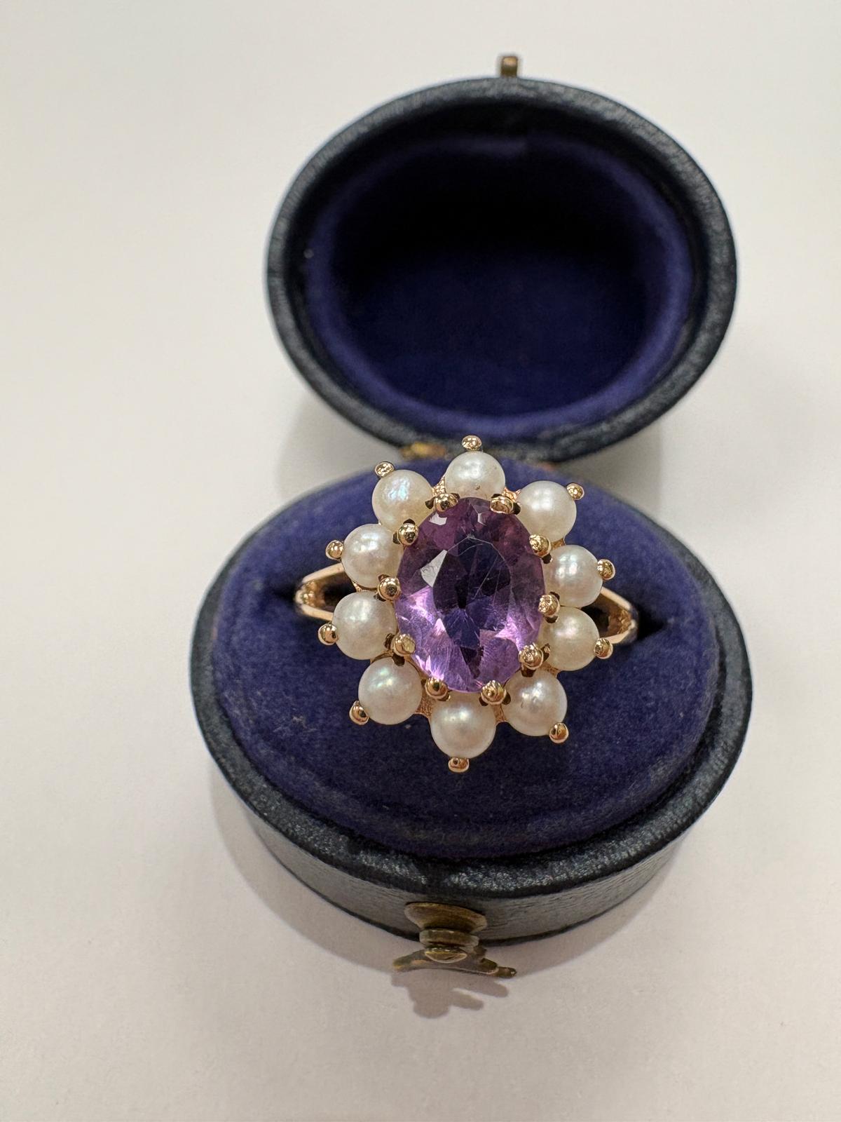 pre-loved amethyst ring, vintage cluster ring, second hand 9ct gold ring UK, amethyst pearl ring, pre-owned flowerhead ring, antique style cluster ring, vintage ring for sale UK, second hand fine jewellery UK, seed pearl ring