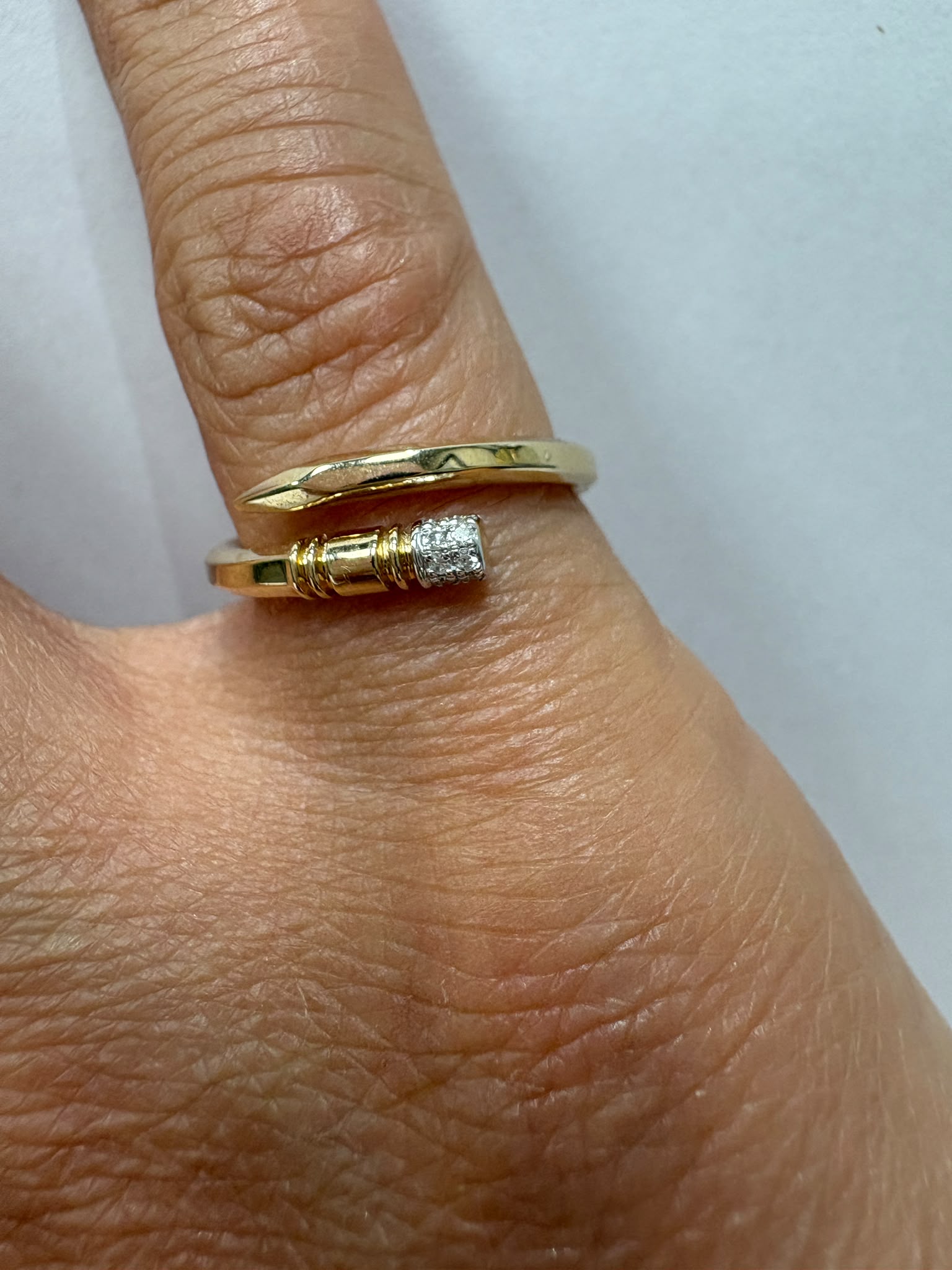 pre-loved diamond ring, vintage wrap ring, second hand 9ct gold ring UK, nail style ring, pre-owned statement ring, pavé diamond ring, vintage gold ring for sale UK, second hand fine jewellery UK, unique pre-loved ring