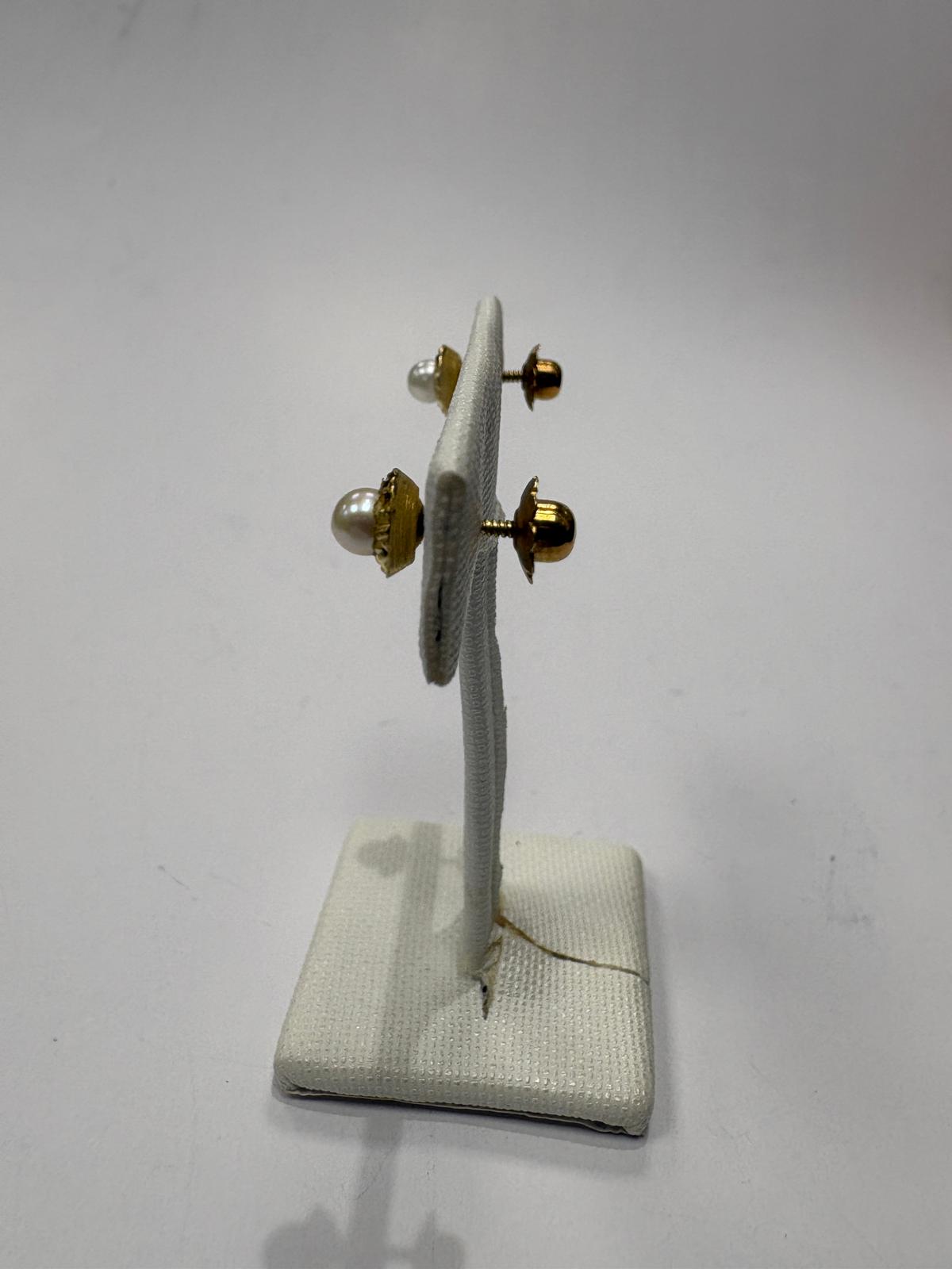 Pair of screw back pearl 9k yellow gold earrings Harrogate jewellers