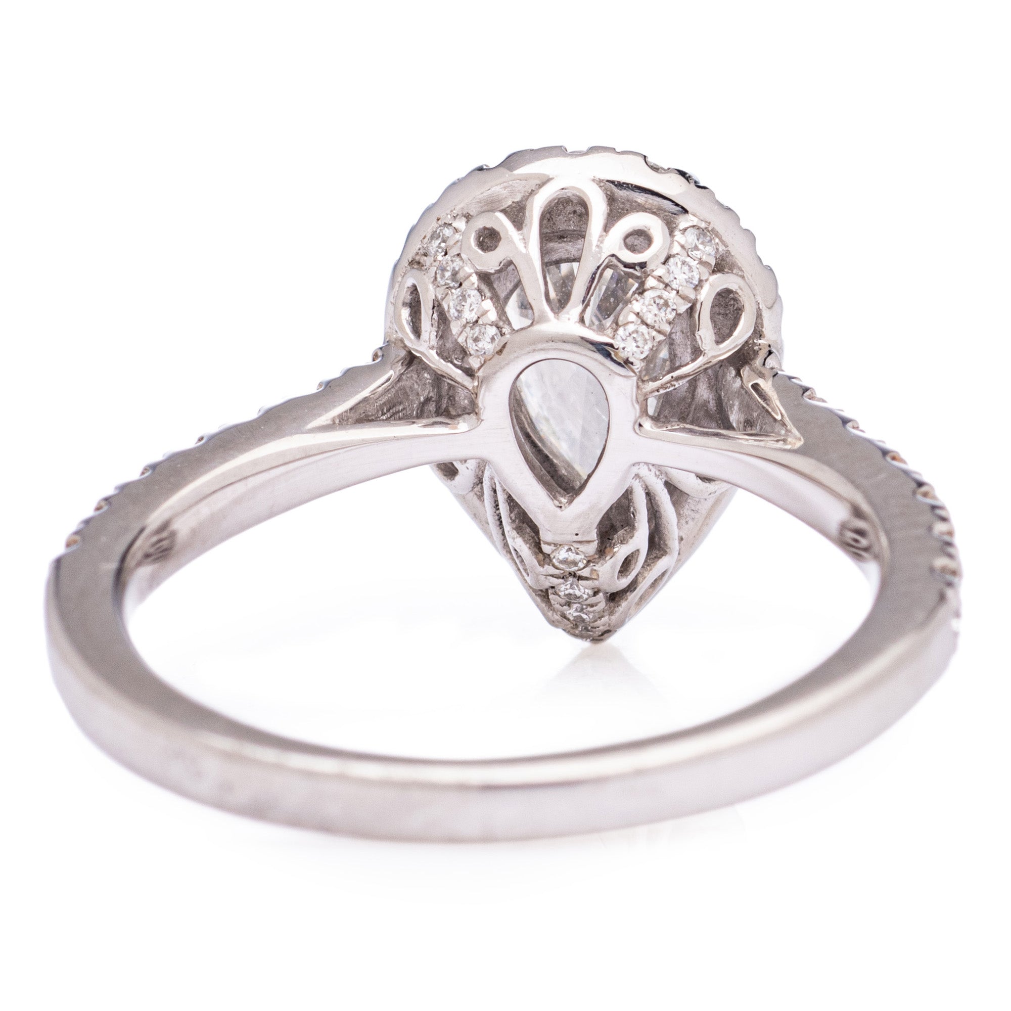 PEAR CUT DIAMOND CLUSTER ENGAGEMENT RING