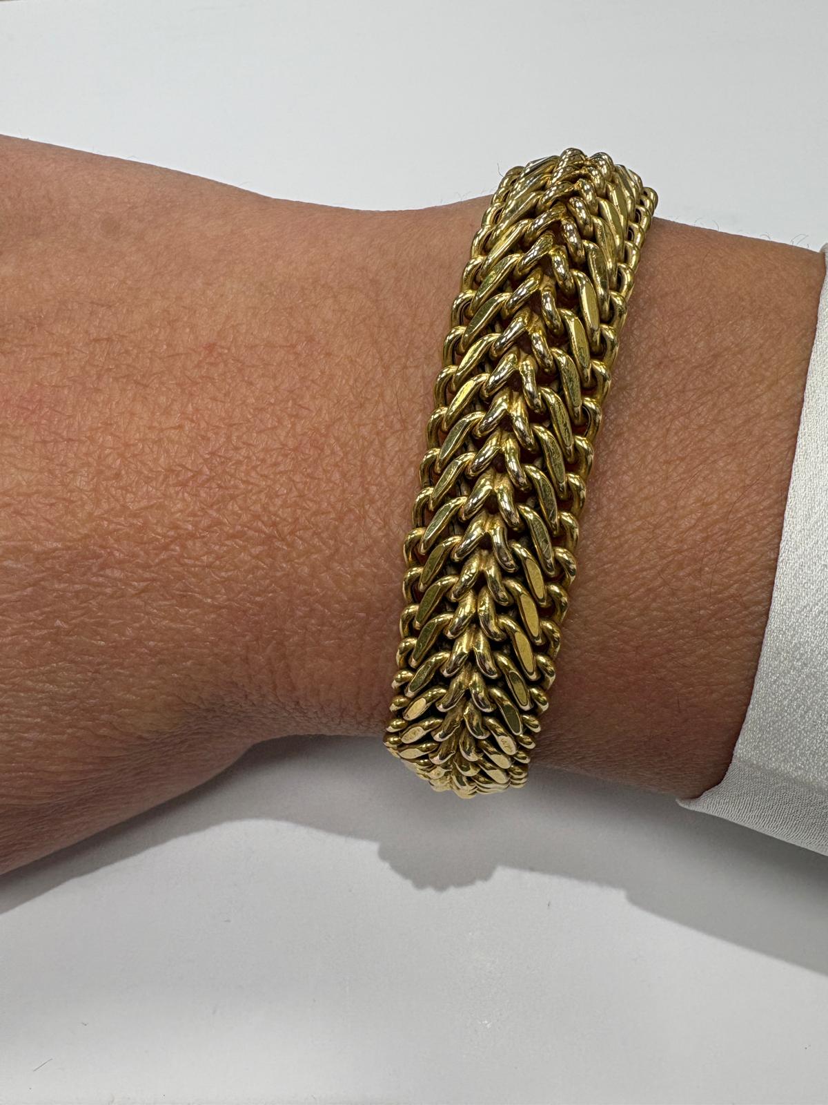 second hand 9k yellow gold link bracelet in harrogate jewellers