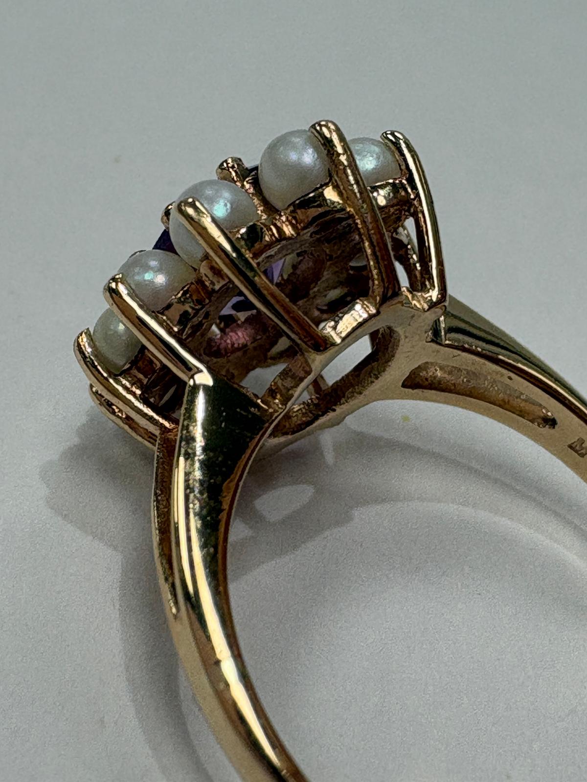 pre-loved amethyst ring, vintage cluster ring, second hand 9ct gold ring UK, amethyst pearl ring, pre-owned flowerhead ring, antique style cluster ring, vintage ring for sale UK, second hand fine jewellery UK, seed pearl ring