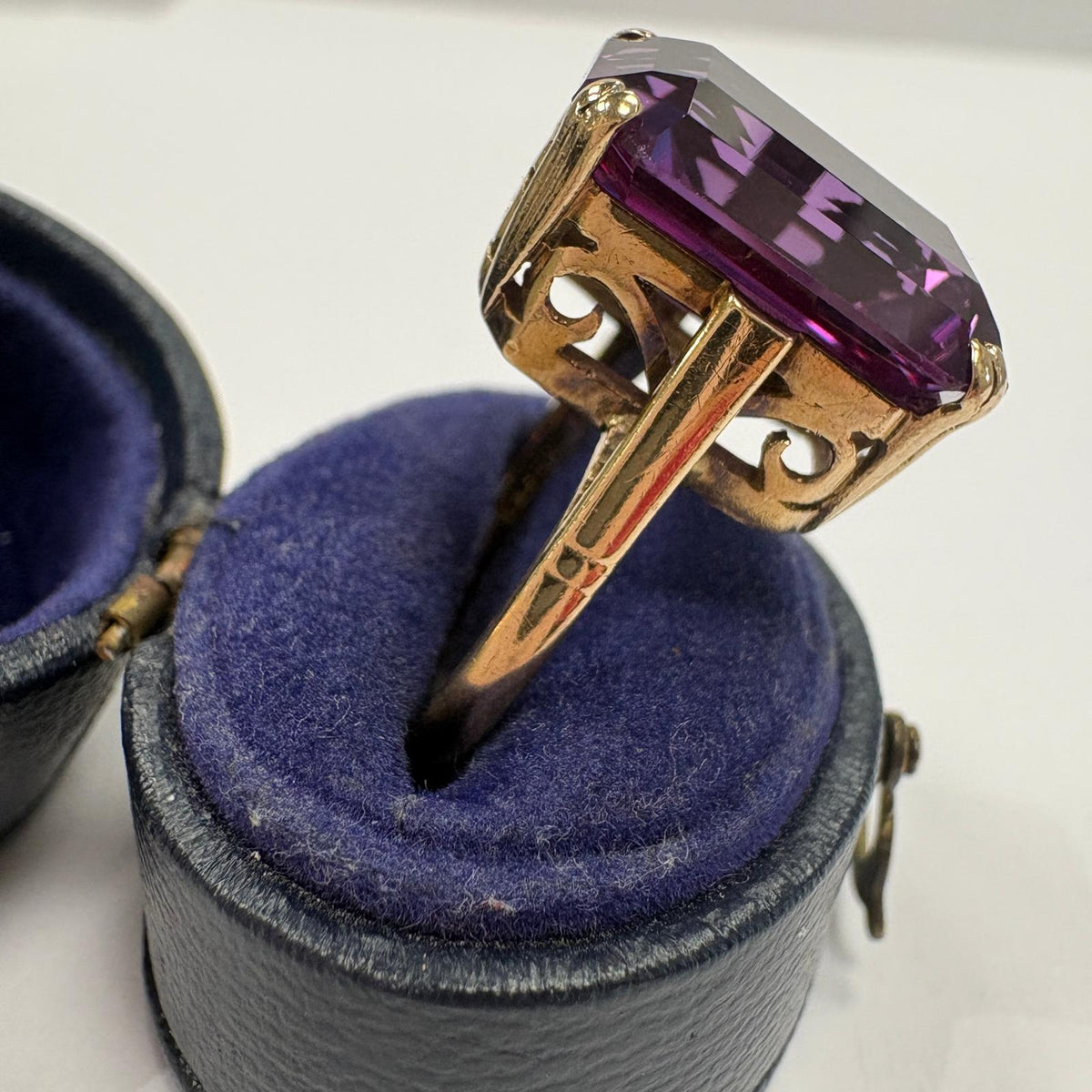 vintage amethyst ring, emerald cut amethyst ring, large amethyst ring UK, 9ct gold amethyst ring, amethyst cocktail ring, February birthstone ring, vintage cocktail ring UK, pre-loved amethyst ring