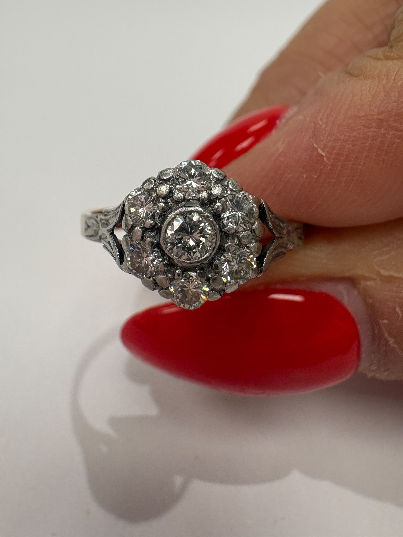 vintage ring, diamond cluster ring, pre-loved jewellery, 18ct gold ring, second-hand engagement ring, daisy cluster ring, vintage diamond ring Yorkshire, antique-style ring Harrogate