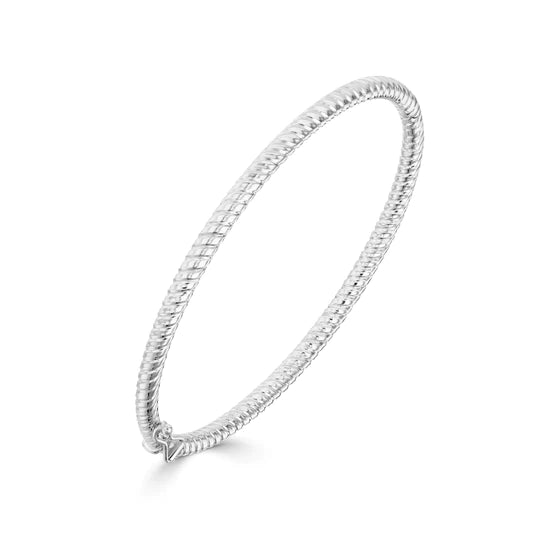 9K WHITE GOLD ROUND TWIST SOLID BANGLE