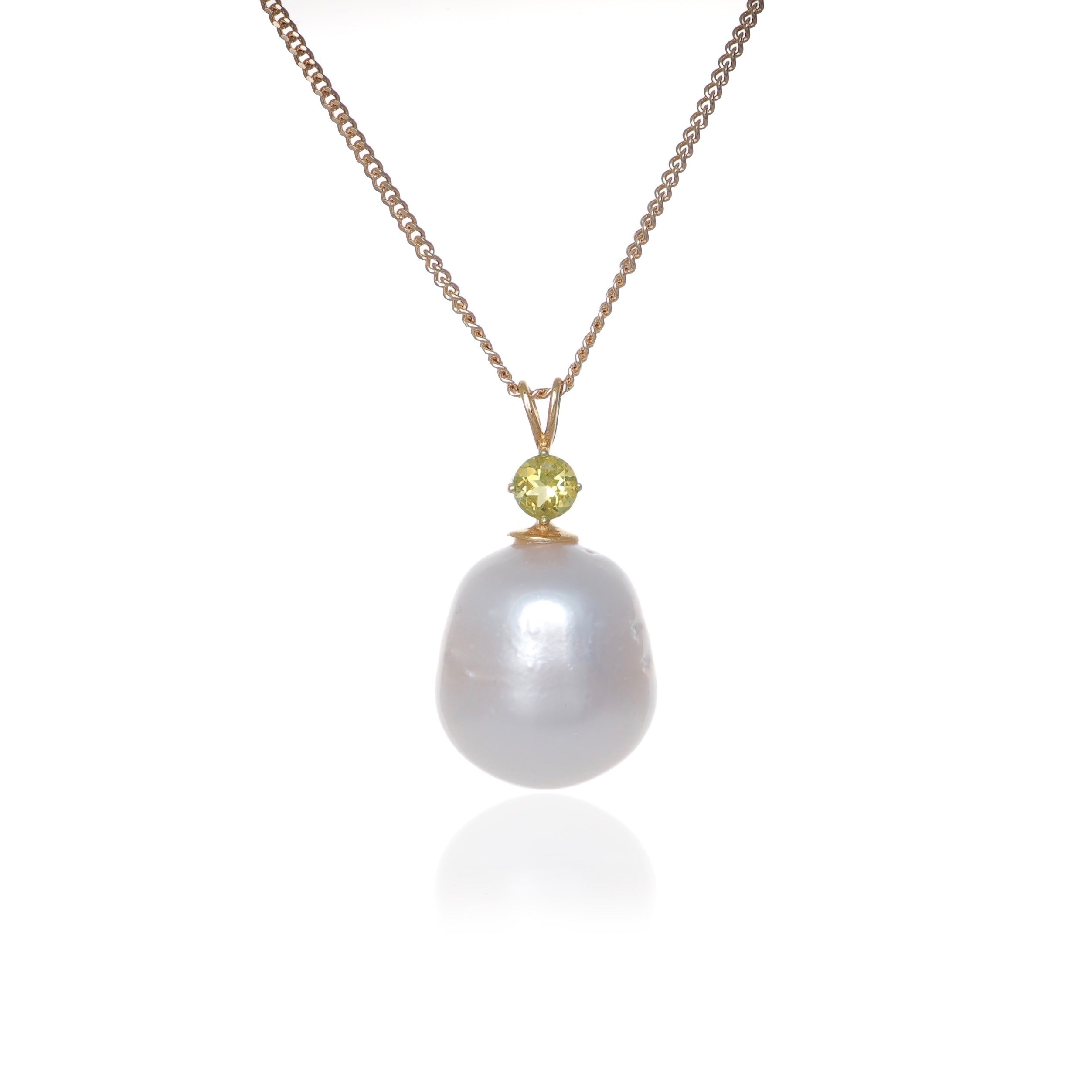 PEARL AND PERIDOT PENDANT SET - Fogal & Barnes