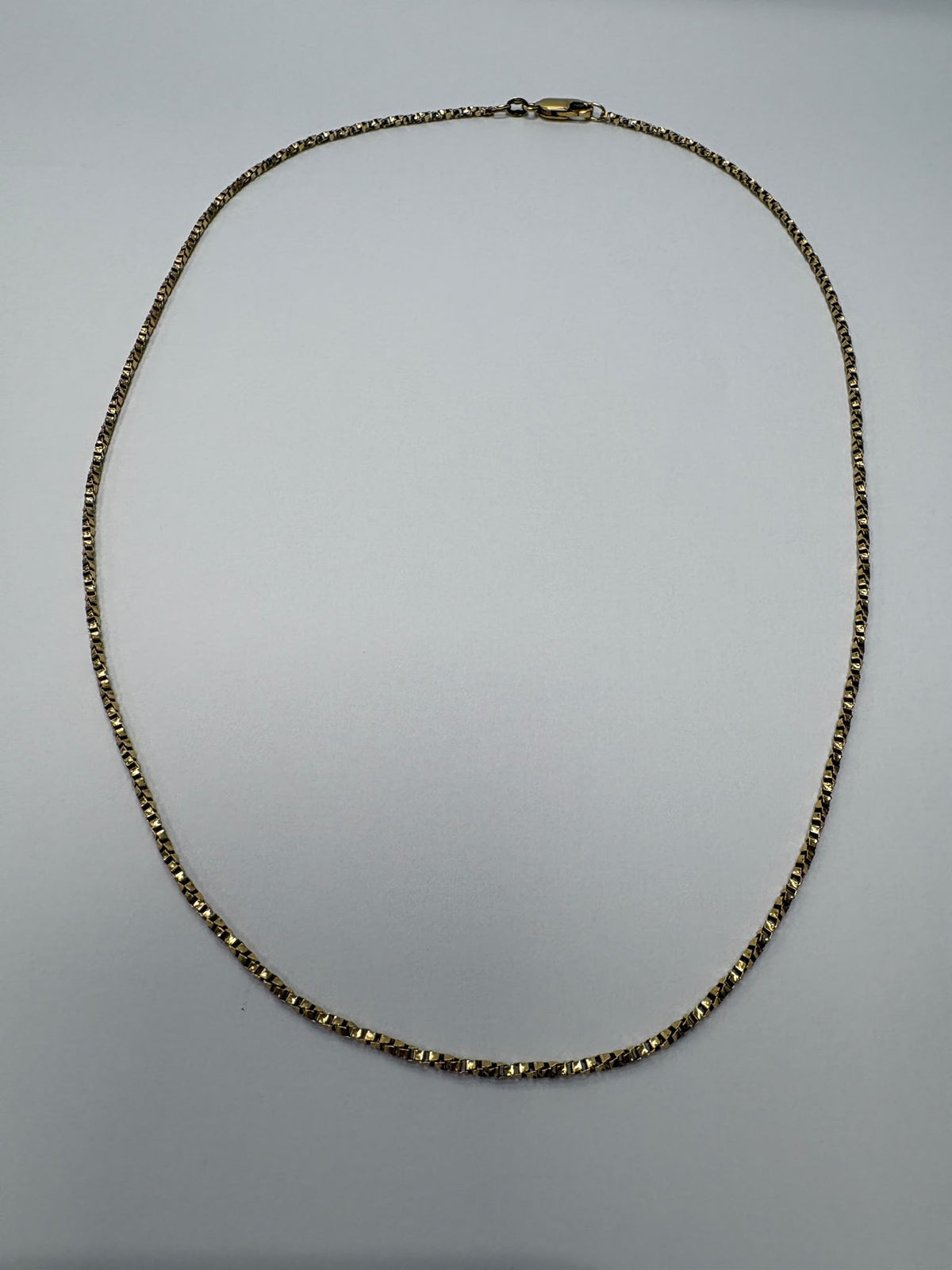 harrogate jewellery shop 18ct gold chain, box chain necklace, pre-loved 18ct gold necklace, second hand 18ct gold chain UK, fine gold box chain