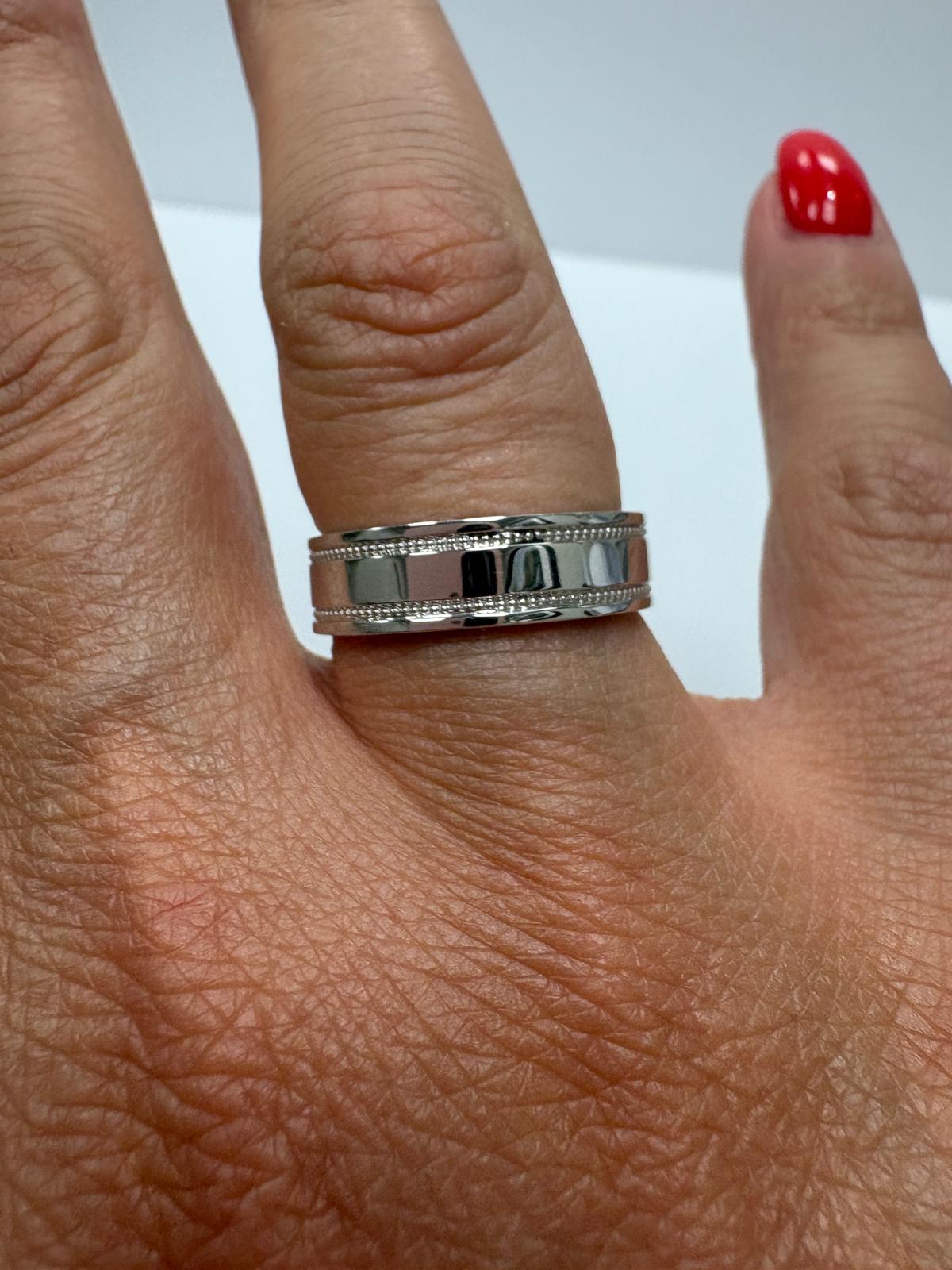 18ct white gold wedding band, pre-loved wedding ring, milgrain wedding band, wide wedding ring size P, second hand 18ct gold ring Harrogate, pre-owned wedding band Yorkshire