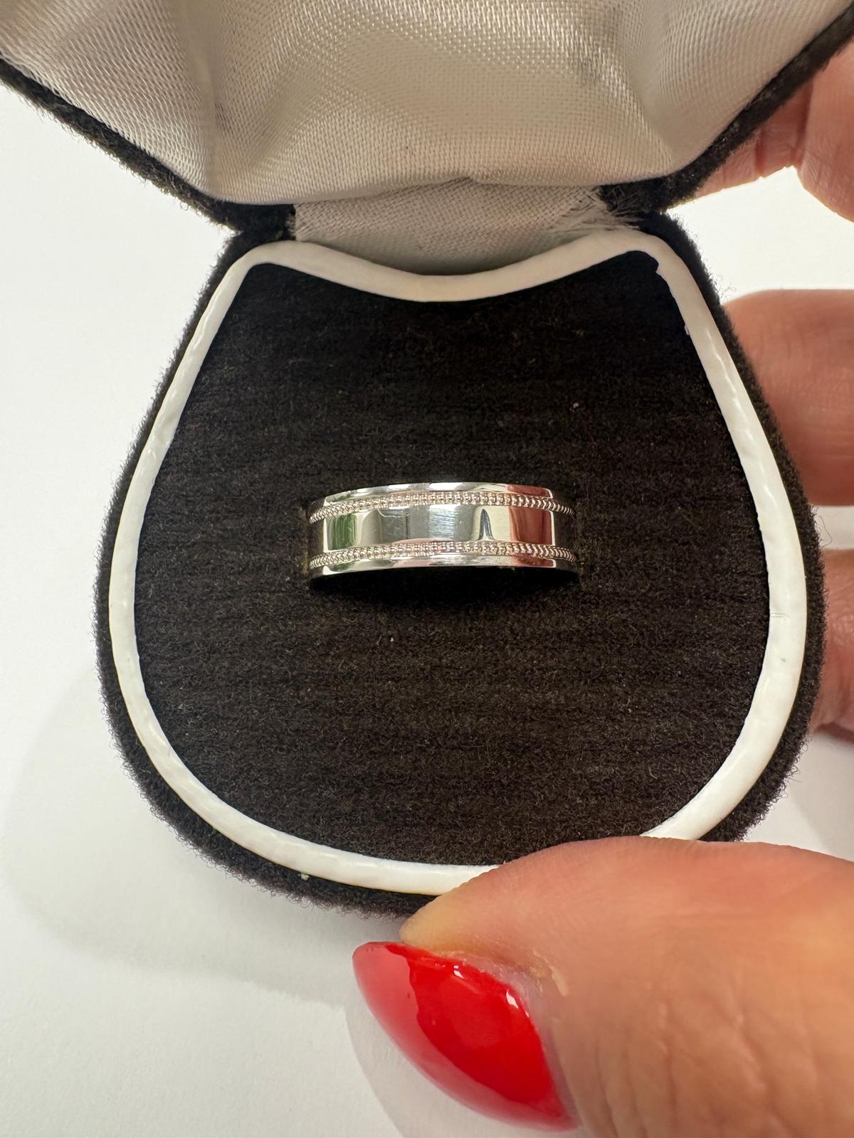 18ct white gold wedding band, pre-loved wedding ring, milgrain wedding band, wide wedding ring size P, second hand 18ct gold ring Harrogate, pre-owned wedding band Yorkshire
