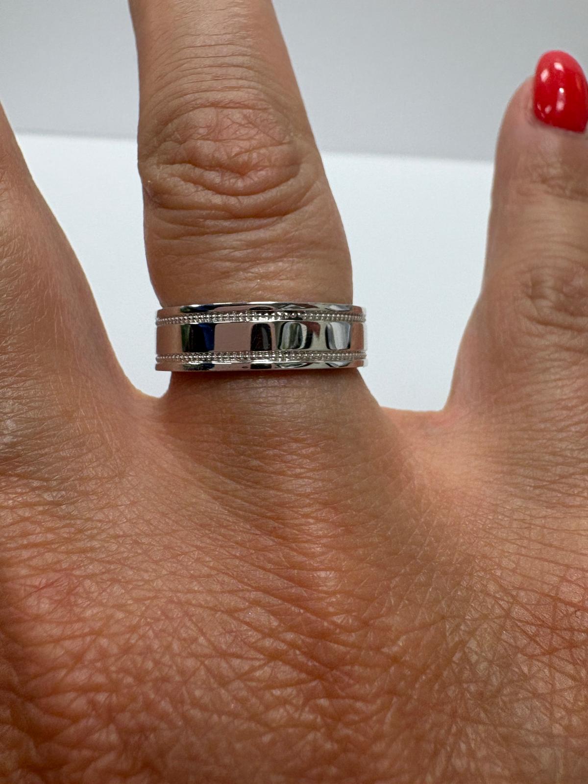 18ct white gold wedding band, pre-loved wedding ring, milgrain wedding band, wide wedding ring size P, second hand 18ct gold ring Harrogate, pre-owned wedding band Yorkshire