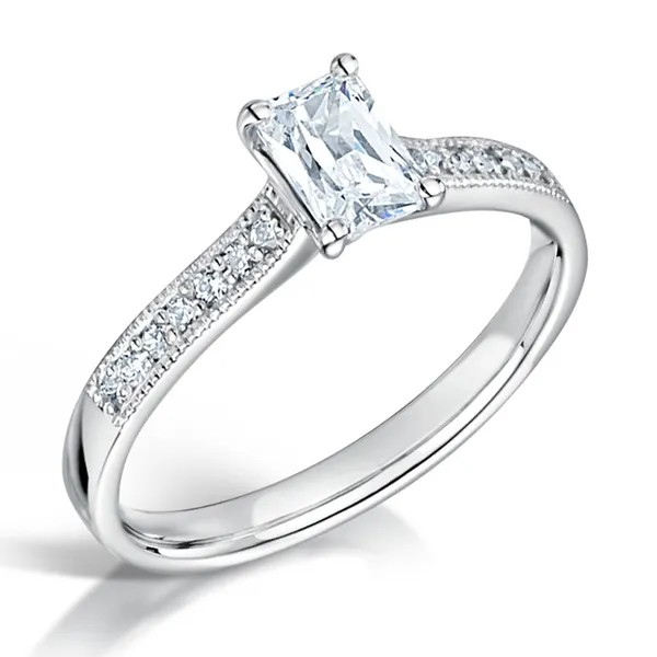 EMERALD CUT DIAMOND SOLITAIRE ENGAGEMENT RING