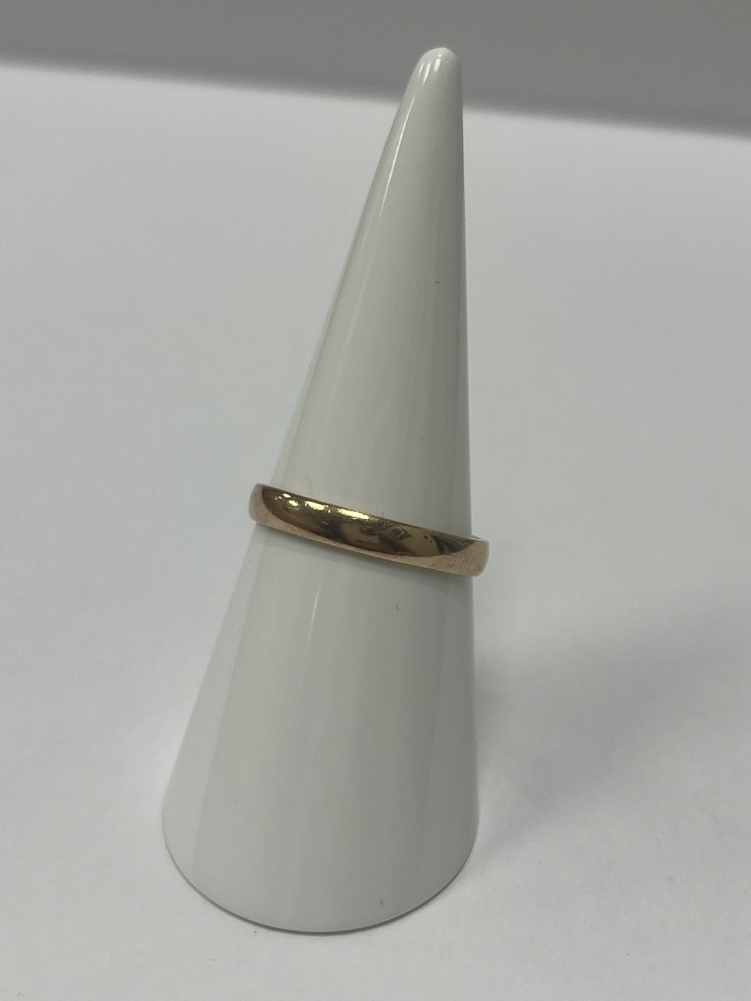antique wedding band, 9ct gold ring, George V hallmark, Birmingham hallmark 1936, pre-loved jewellery, second-hand wedding band, antique gold ring Yorkshire
