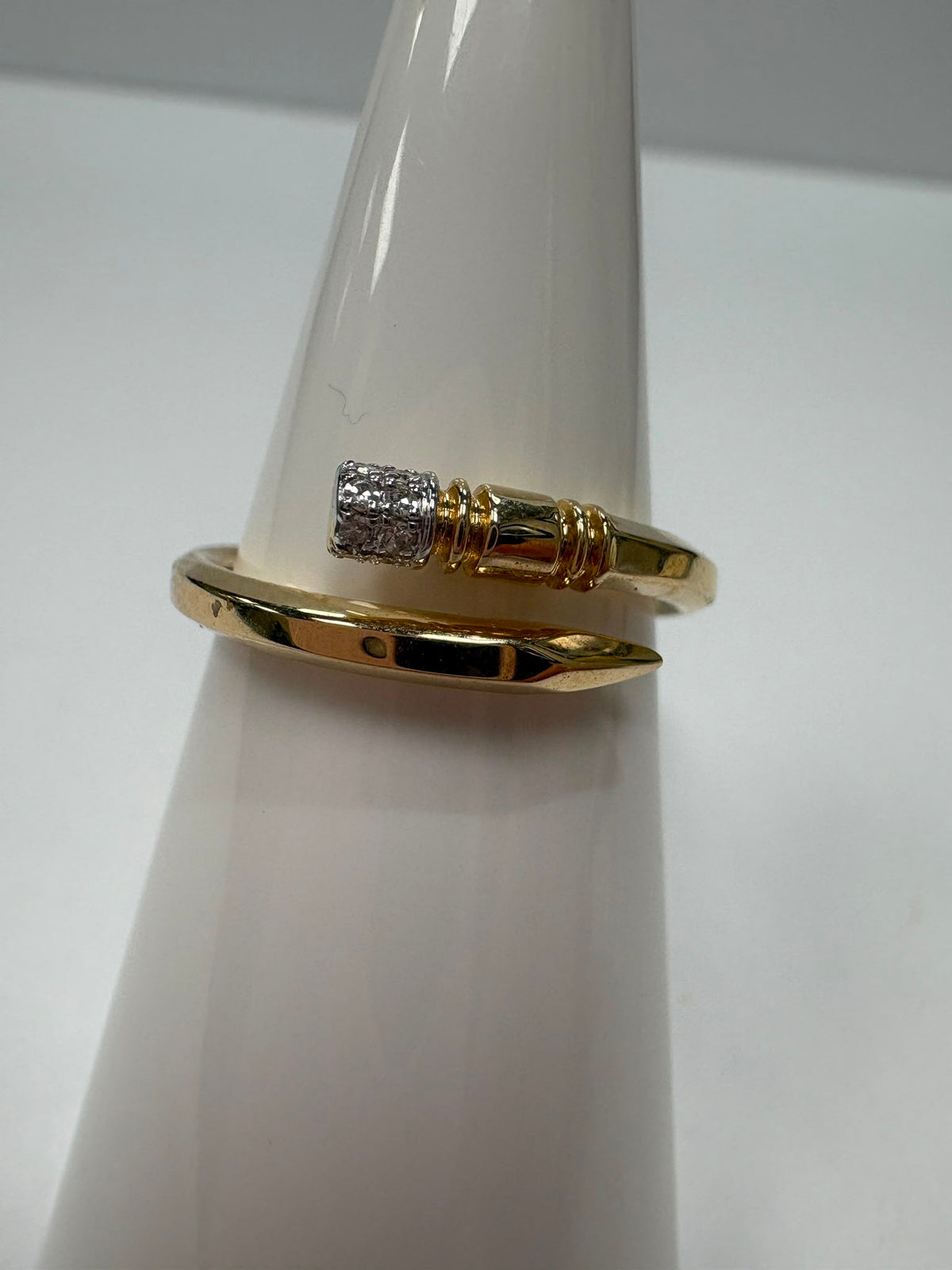 9k yellow gold second hand vintage wrap diamond ring harrogate jewellers 