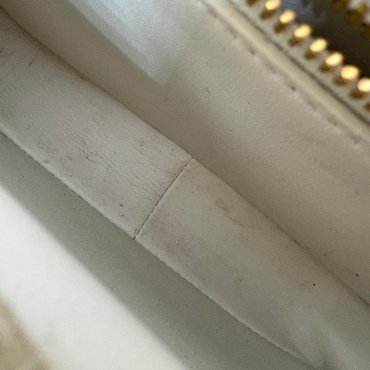 Celine Teen Triomphe, pre-loved Celine bag UK, white Celine Triomphe bag, second hand Celine handbag, Celine Triomphe shoulder bag, Celine crossbody bag, preowned designer handbag UK, Celine shiny calfskin