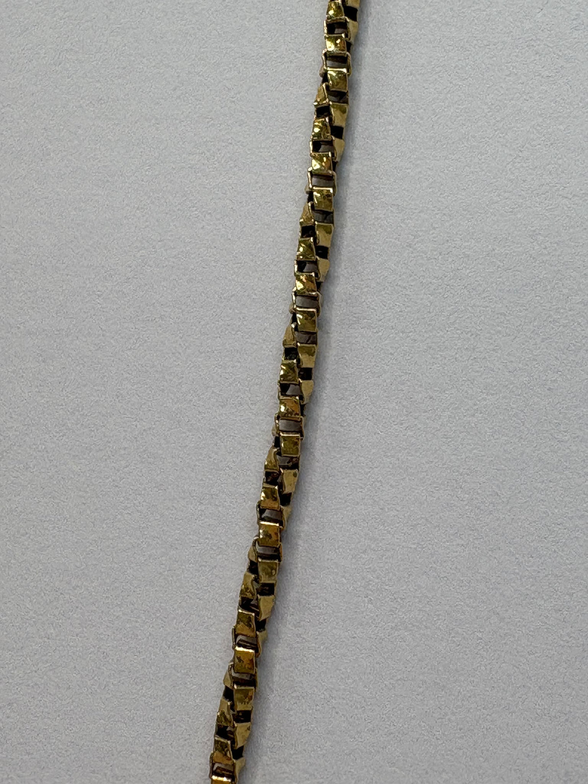 18ct gold chain, box chain necklace, pre-loved 18ct gold necklace, second hand 18ct gold chain UK, fine gold box chain