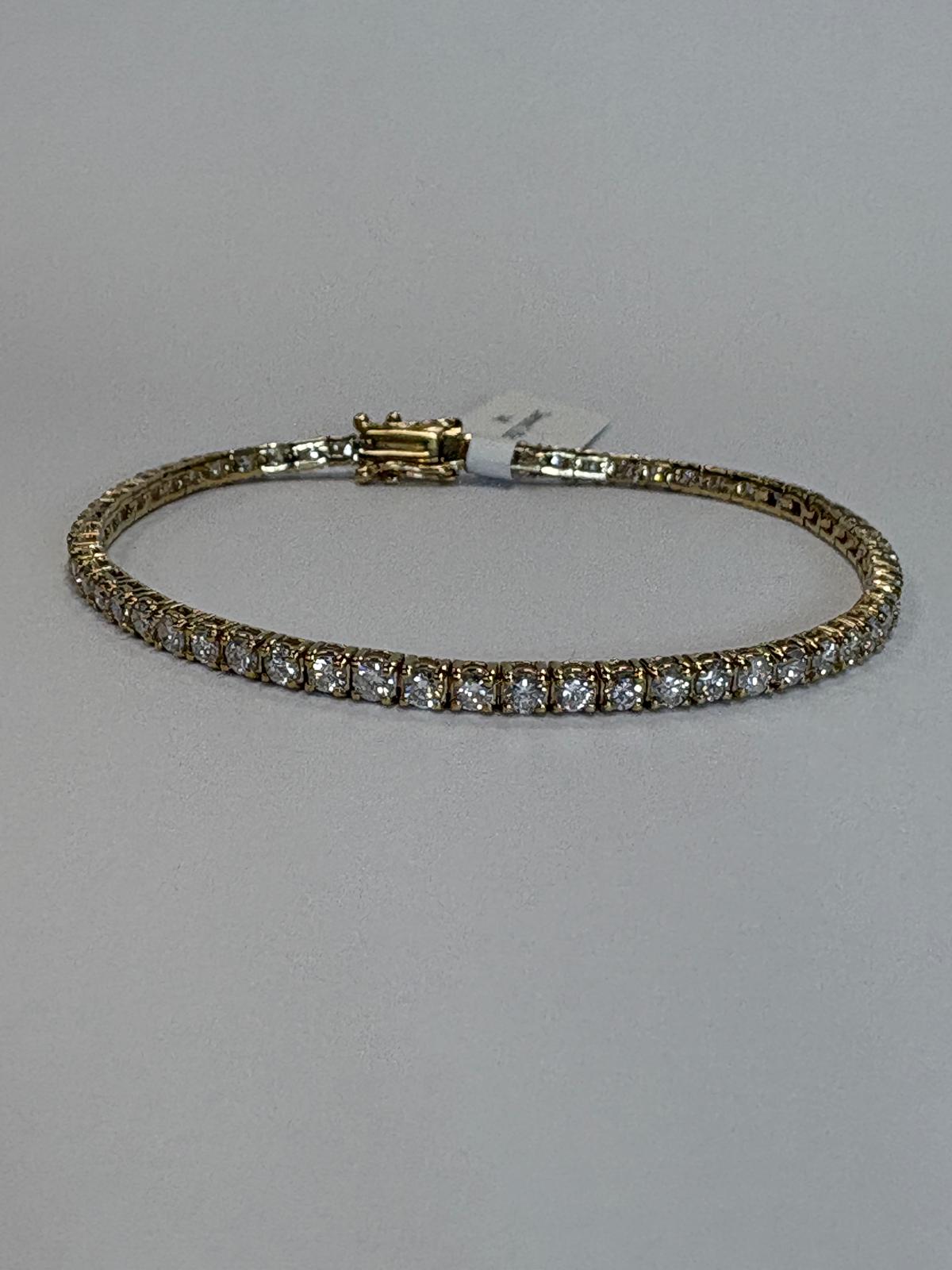 diamond tennis bracelet, natural diamond bracelet UK, pre-loved 14ct gold bracelet, second hand diamond tennis bracelet, luxury diamond bracelet