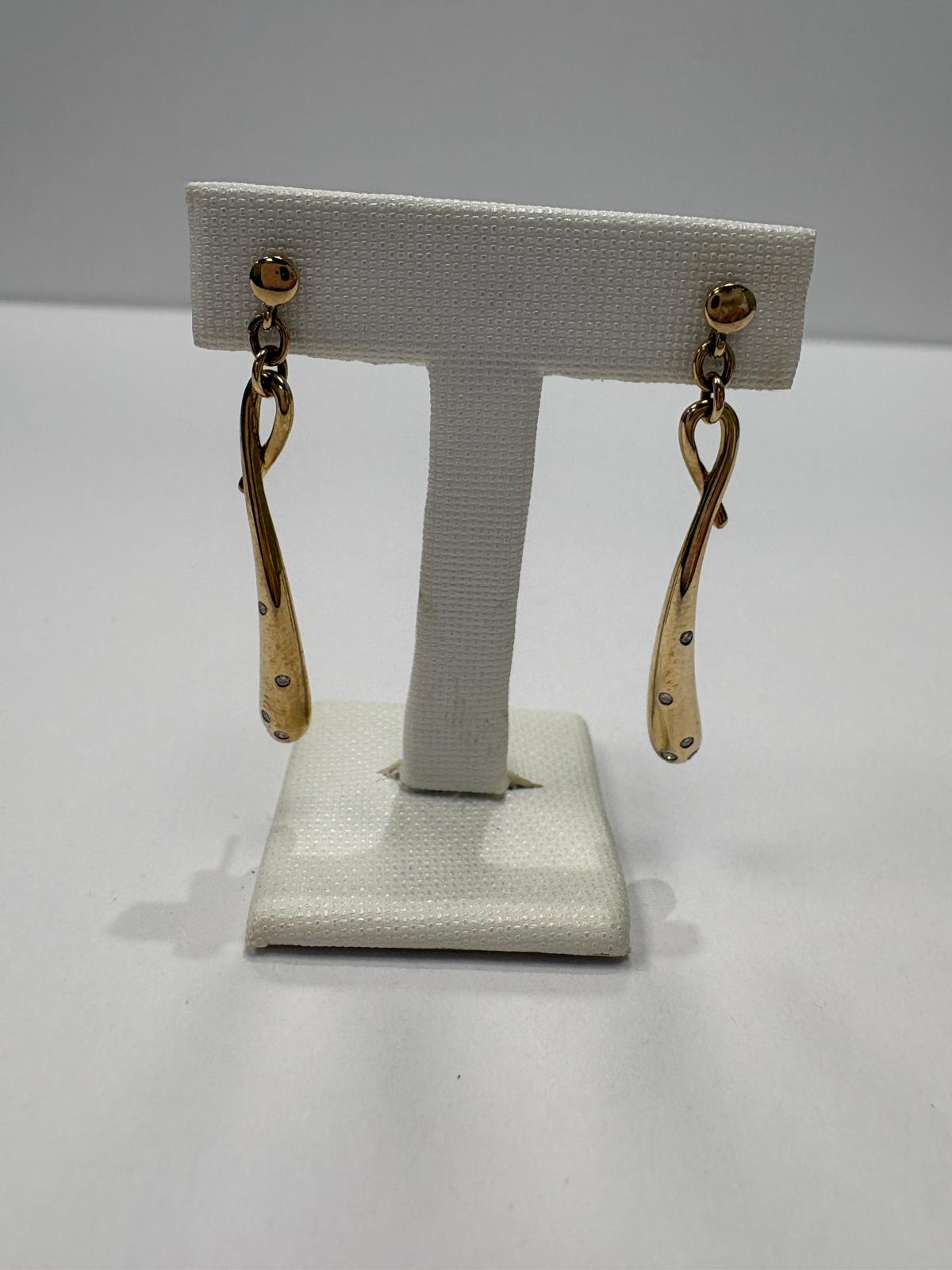 Harrogate jewellers Fogal and barnes pre-loved diamond drop earrings, second hand 9ct gold earrings, gold diamond drops, pre-owned gold earrings UK, sculptural drop earrings