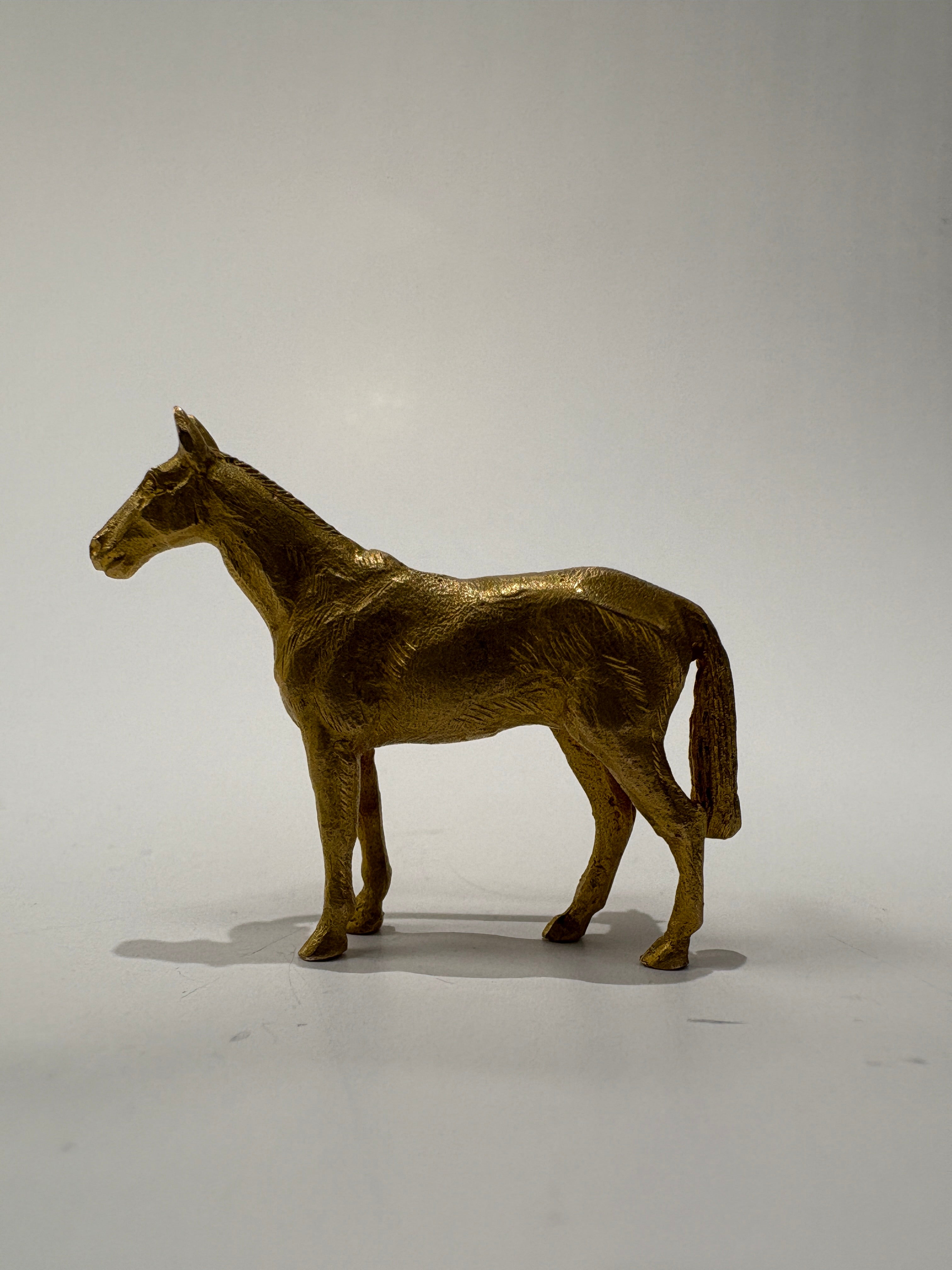 Pre-Loved Solid 9ct Yellow Gold Horse Brooch