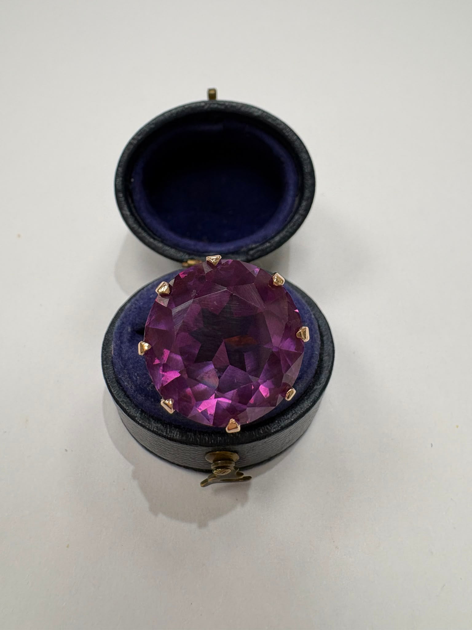 vintage purple CZ ring, statement cubic zirconia ring, 16ct gold ring, purple stone dress ring, large CZ cocktail ring, pre-loved gold ring UK, antique dress ring Harrogate, purple cubic zirconia ring size K