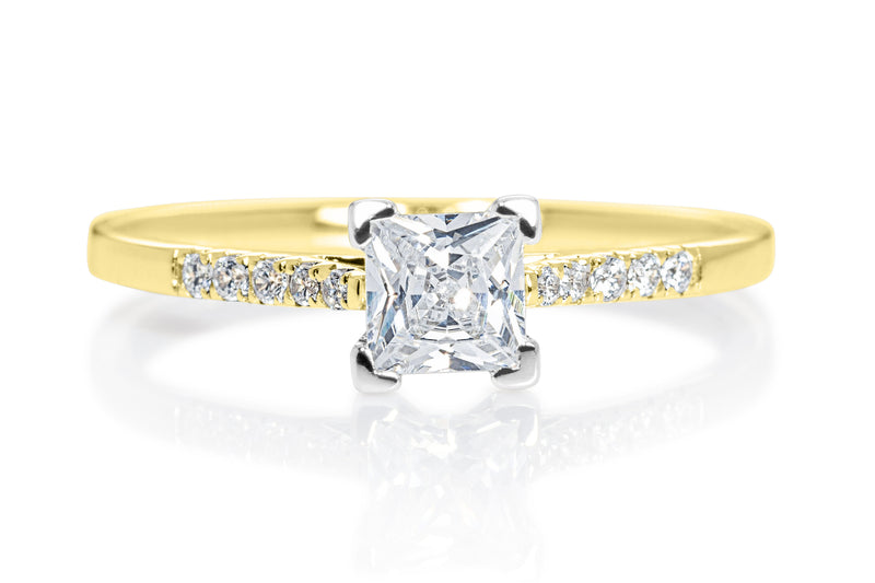PRINCESS CUT DIAMOND ENGAGEMENT RING WITH DIAMOND SHOULDERS