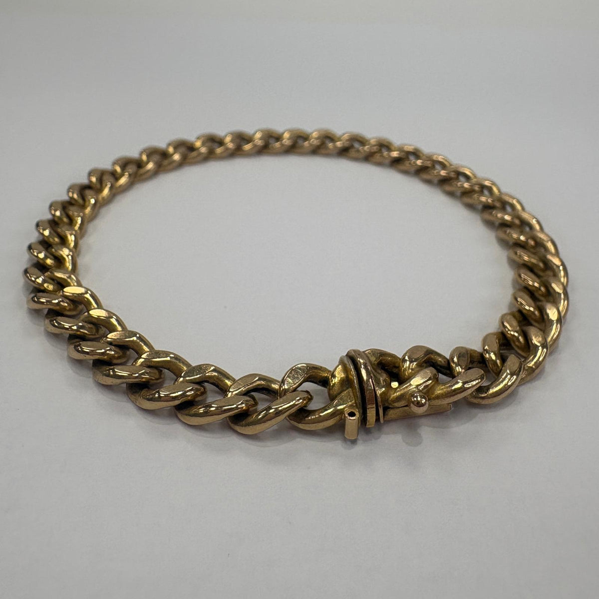 9ct gold curb bracelet, men's gold curb bracelet UK, pre-loved gold bracelet, second hand gold bracelet, gold bracelet for him, 9ct gold bracelet 8.5 inch, solid gold curb bracelet, unisex gold bracelet