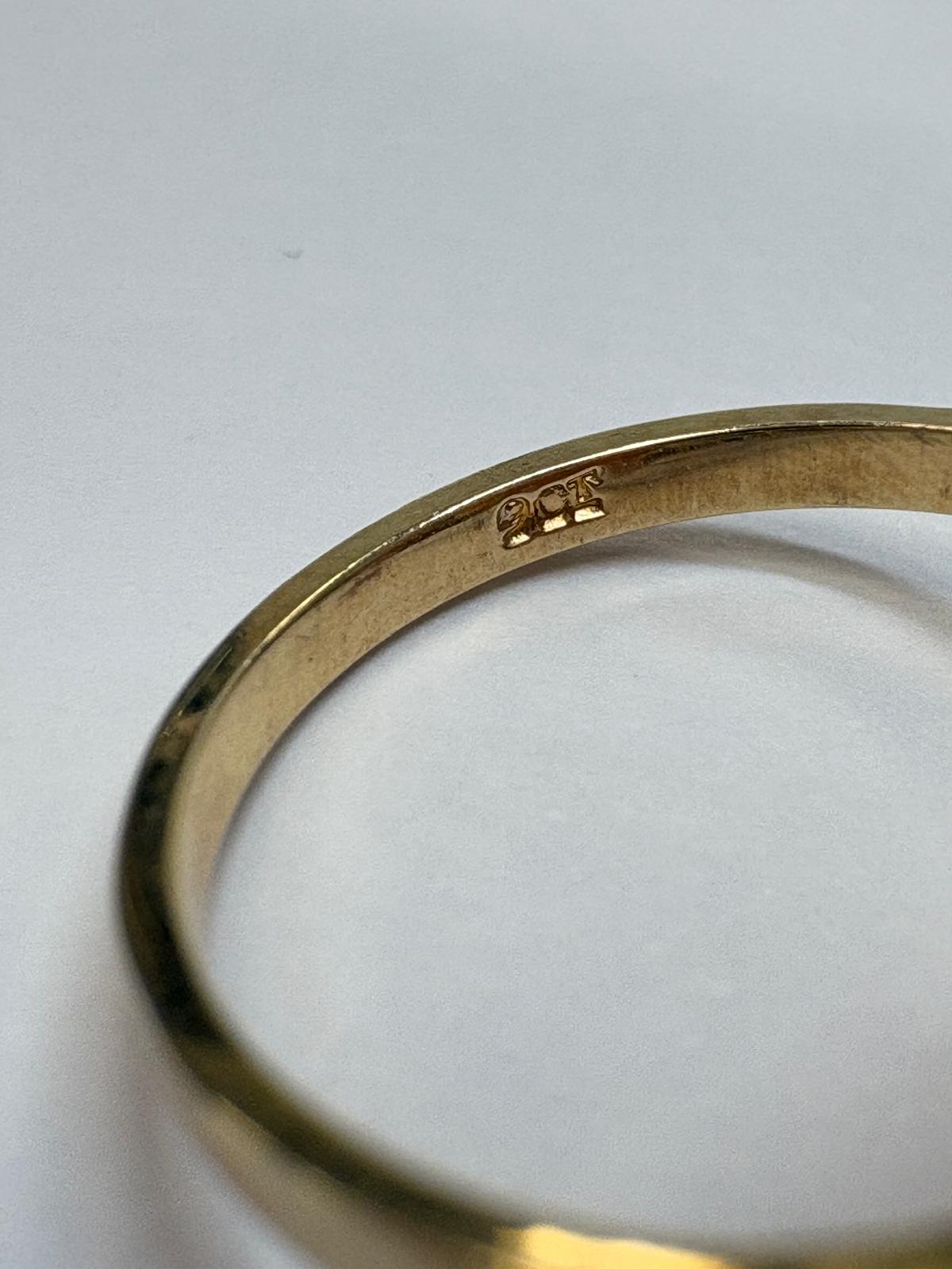 vintage cameo ring, shell cameo ring UK, 9ct gold cameo ring, pre-loved cameo ring, vintage gold ring UK, second hand cameo ring, antique style cameo ring, cameo jewellery UK