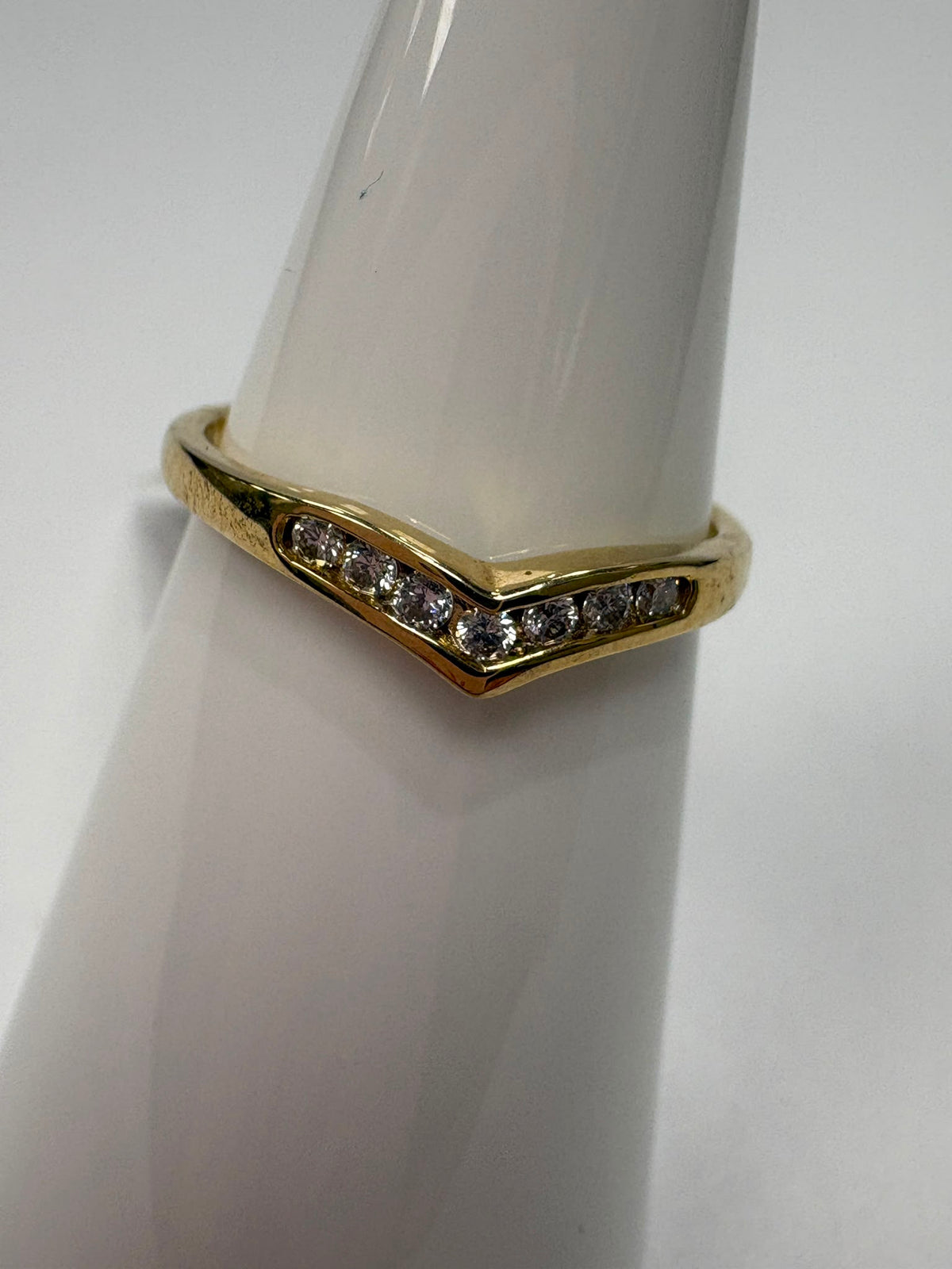 pre-loved diamond ring, vintage wishbone ring, second hand 9ct gold ring UK, pre-owned diamond wedding band, vintage gold ring for sale UK, channel set diamond ring, wishbone ring size N, second hand fine jewellery UK, pre-loved wedding ring
