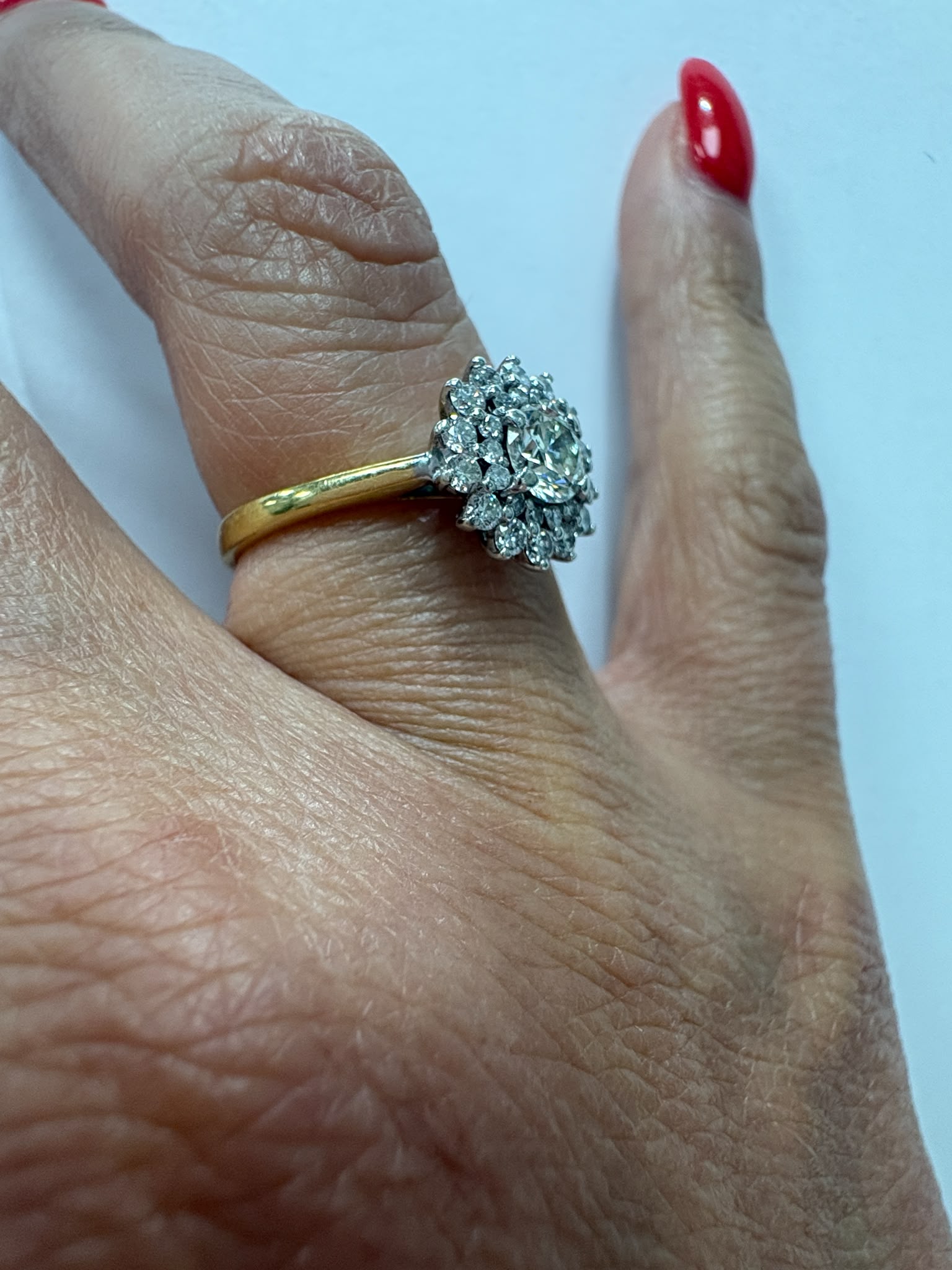 diamond cluster ring, engagement ring, pre-loved jewellery, 18ct gold ring, second-hand diamond ring, daisy cluster ring, statement diamond ring Yorkshire, engagement ring Harrogate