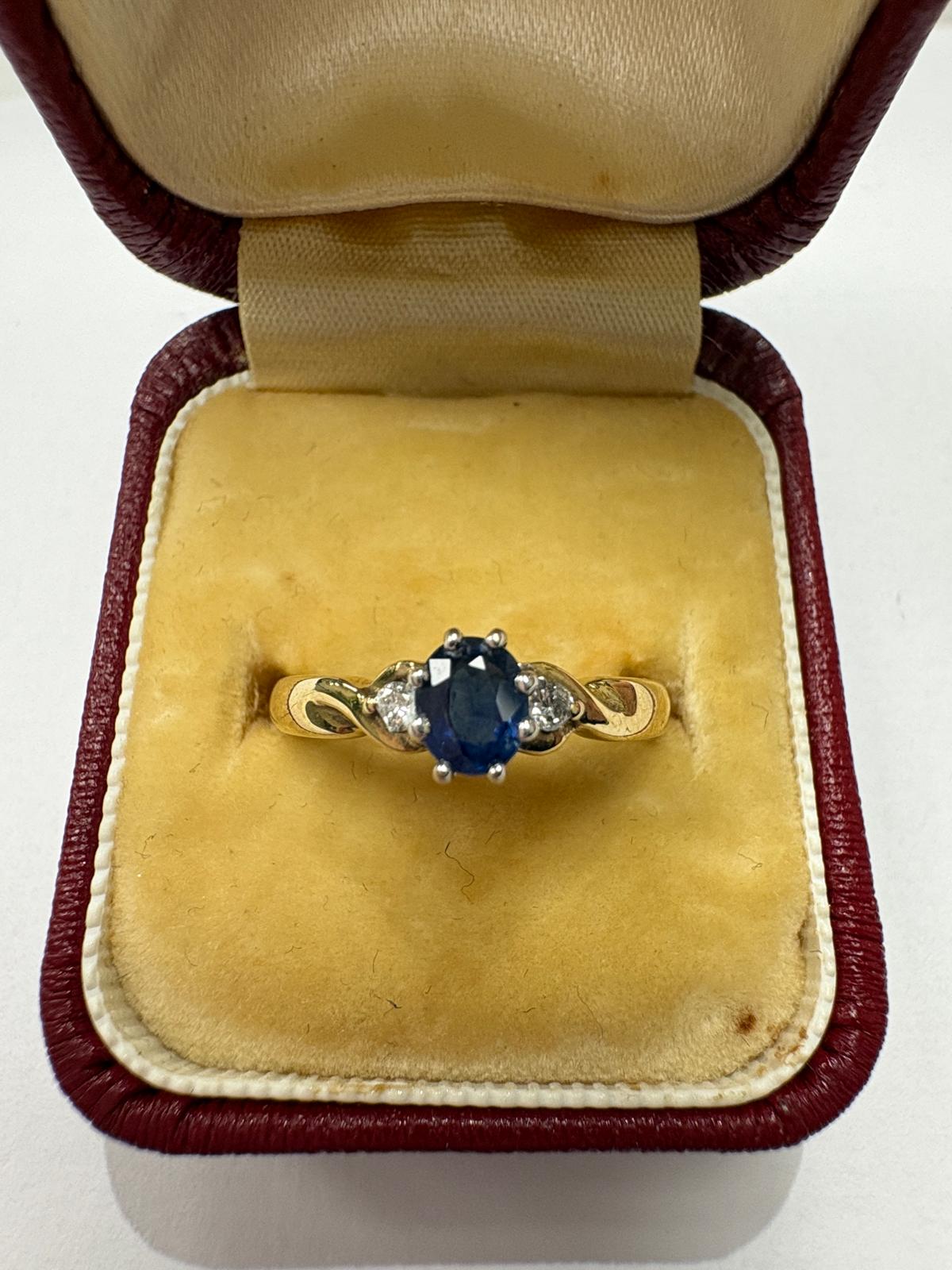 Vintage Pre-loved 9ct Gold Oval Sapphire & Diamond Ring, Size L½