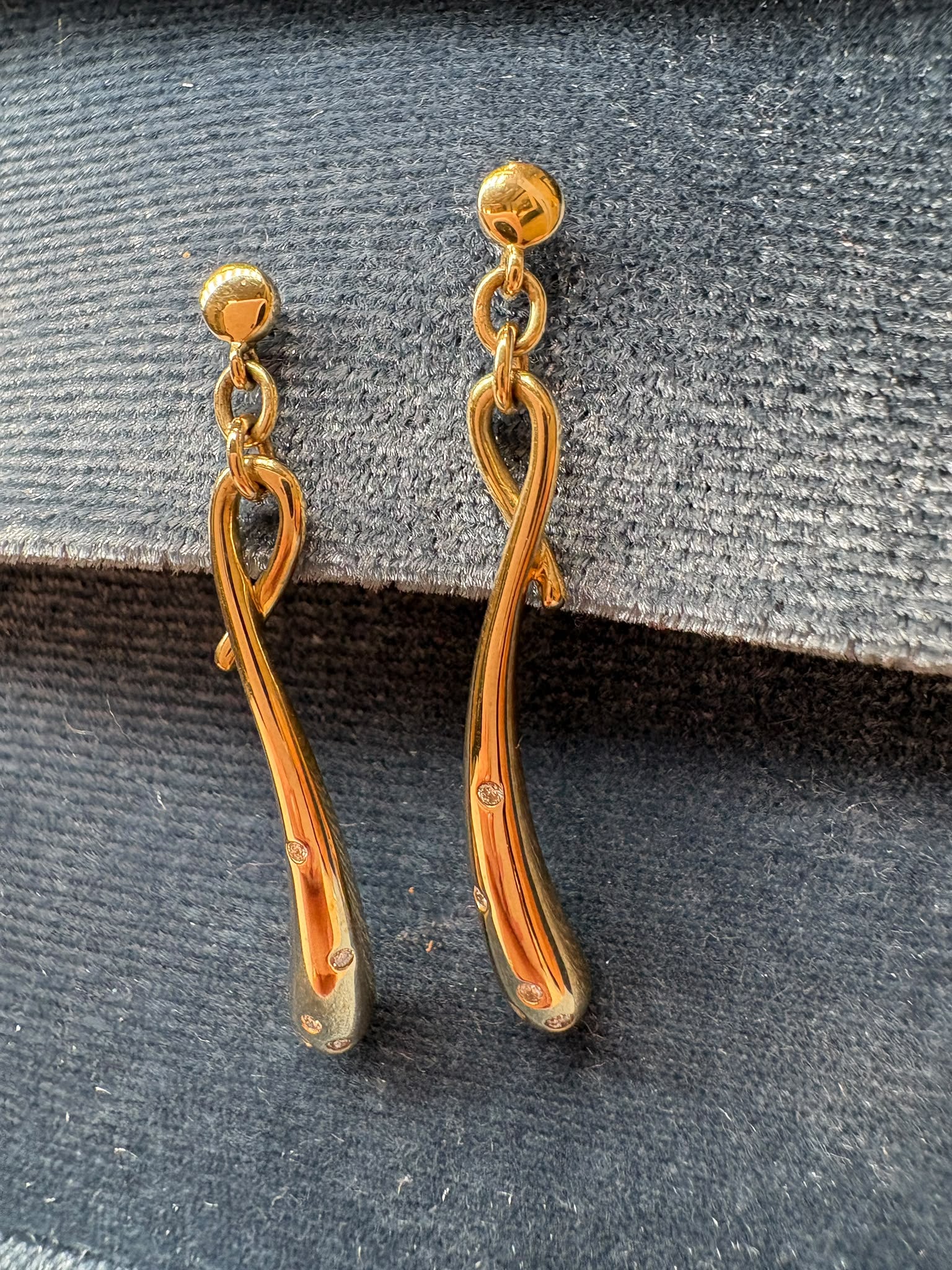 Pre-Loved 9ct Gold Diamond Drop Earrings - Sculptural Twist Design