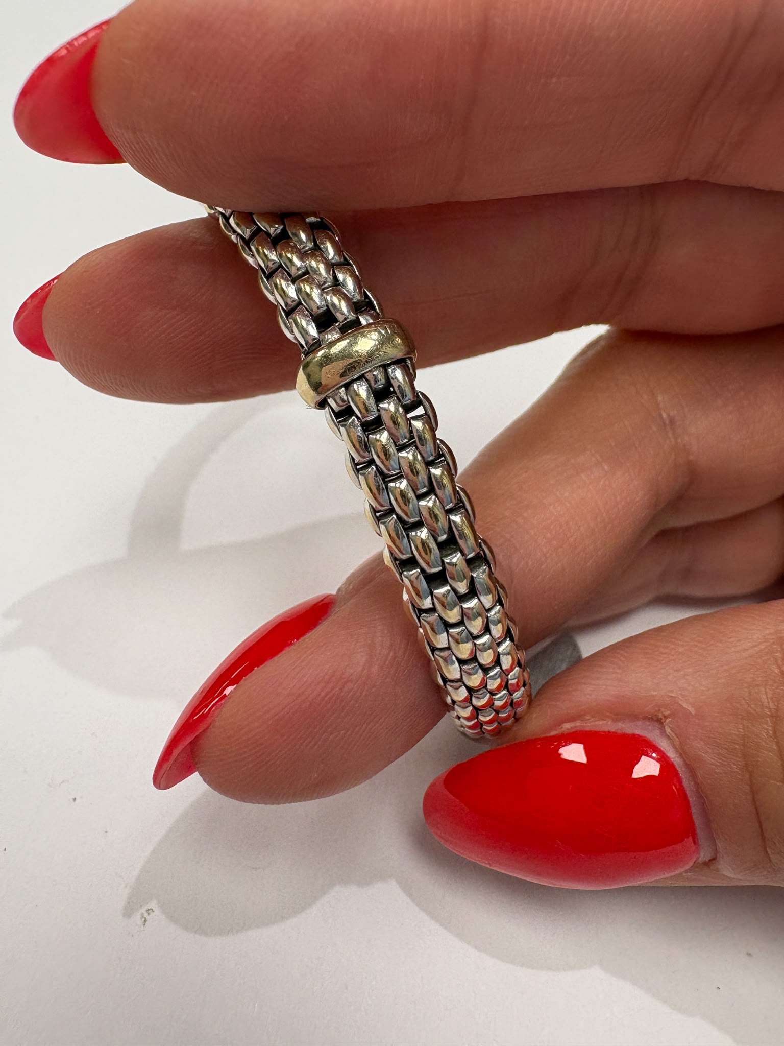 18ct white gold FOPE Flex'it mesh bracelet showing logo tag, pre-loved jewellery Harrogate