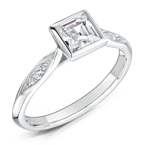 SOLITAIRE PRINCESS CUT DIAMOND ENGAGEMENT RING