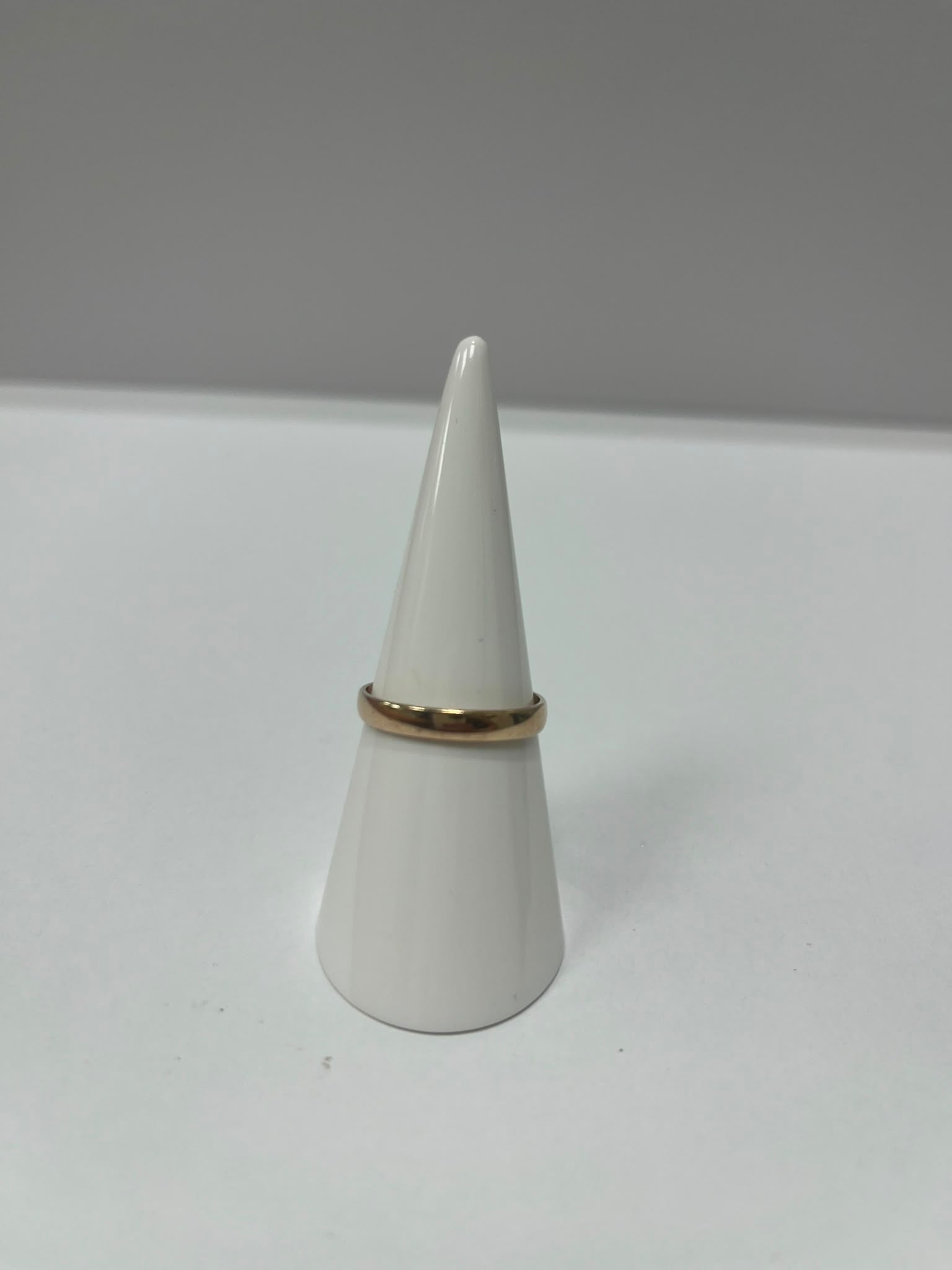 antique wedding band, 9ct gold ring, George V hallmark, Birmingham hallmark 1936, pre-loved jewellery, second-hand wedding band, antique gold ring Yorkshire