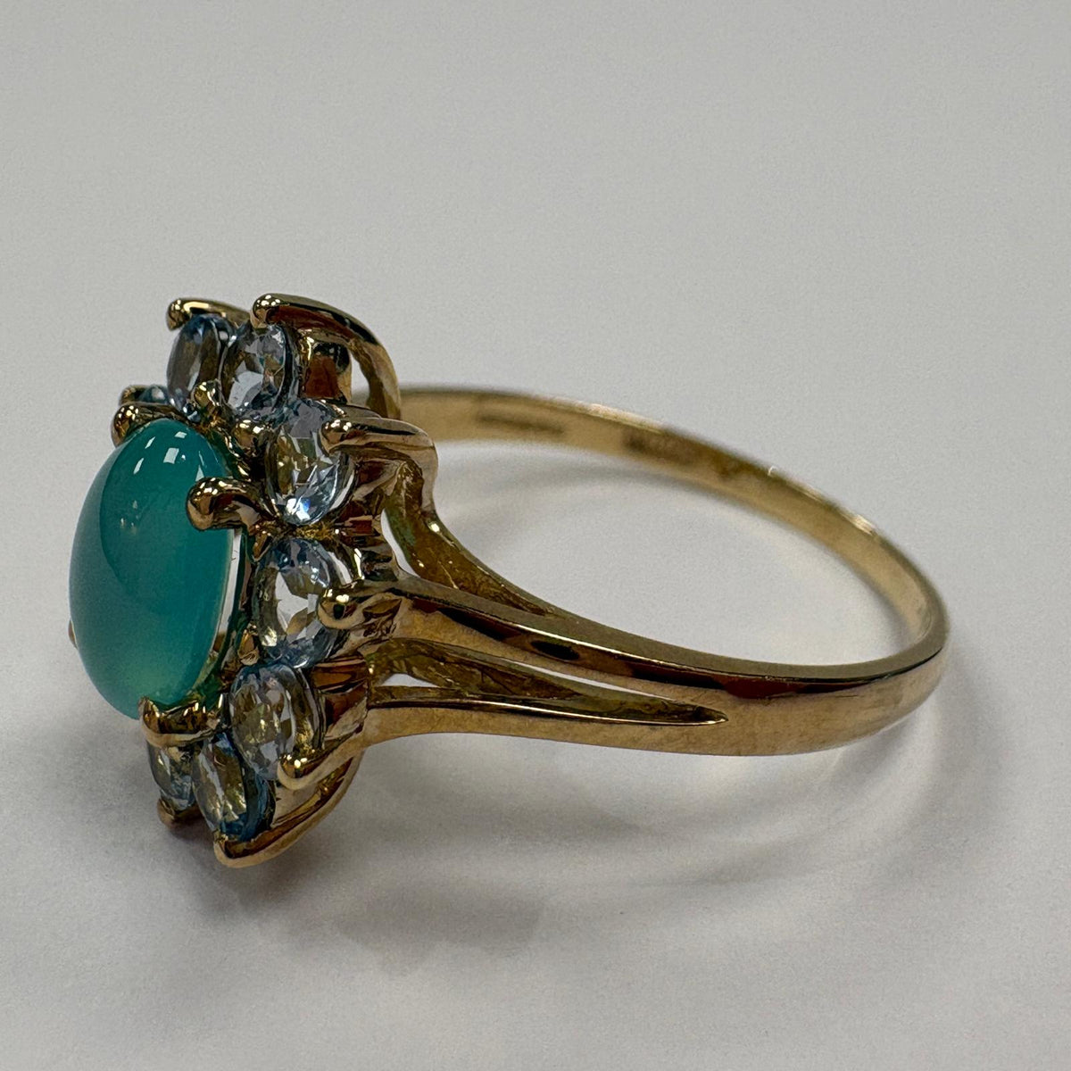 aqua chalcedony ring, blue topaz cluster ring, 9ct gold cluster ring, cabochon cluster ring UK, sea green gemstone ring, large size gold ring, December birthstone ring, pre-loved gemstone ring