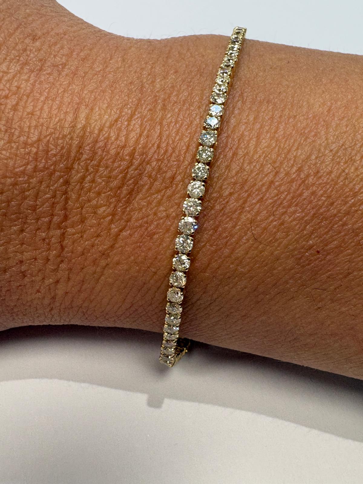 diamond tennis bracelet, pre-loved 14ct gold bracelet, second hand diamond bracelet UK, luxury diamond tennis bracelet, 14ct gold diamond bracelet Harrogate Jewellers